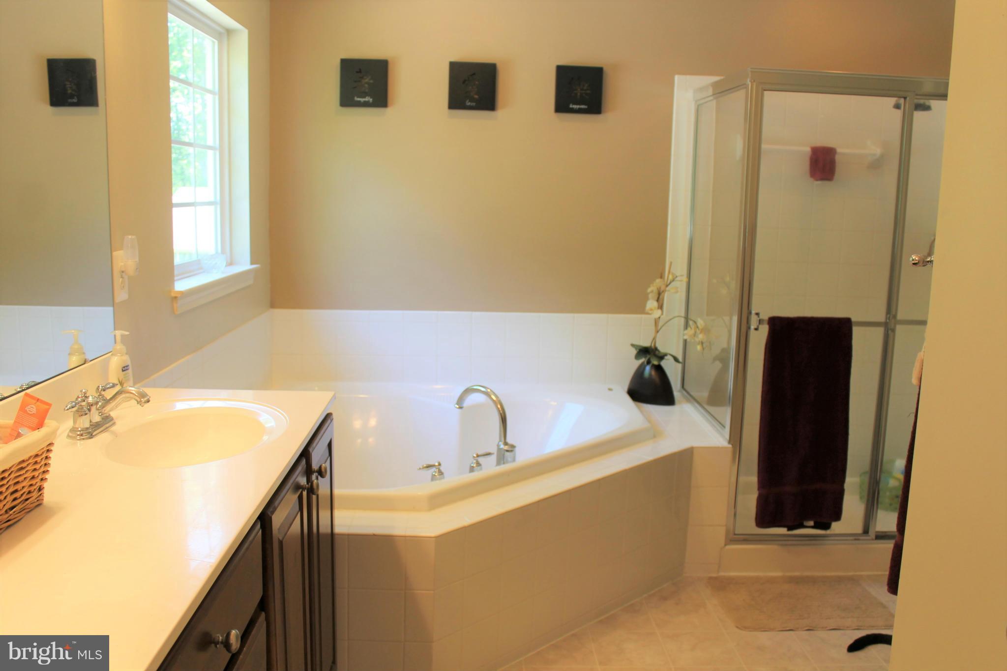 COVENTRY FARMS - Residential