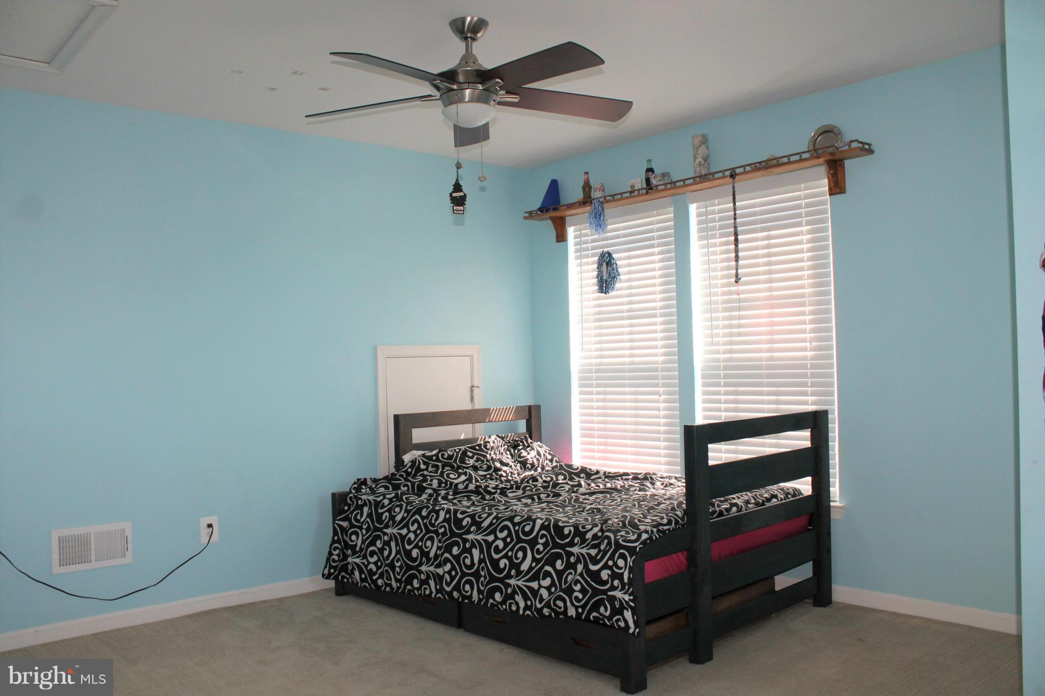 COVENTRY FARMS - Residential