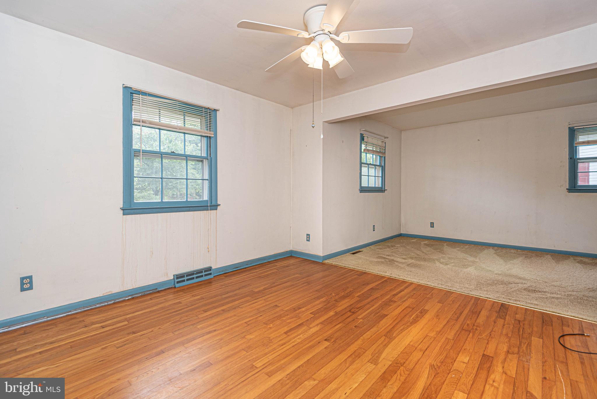 SOUTH CLIFTON - Residential