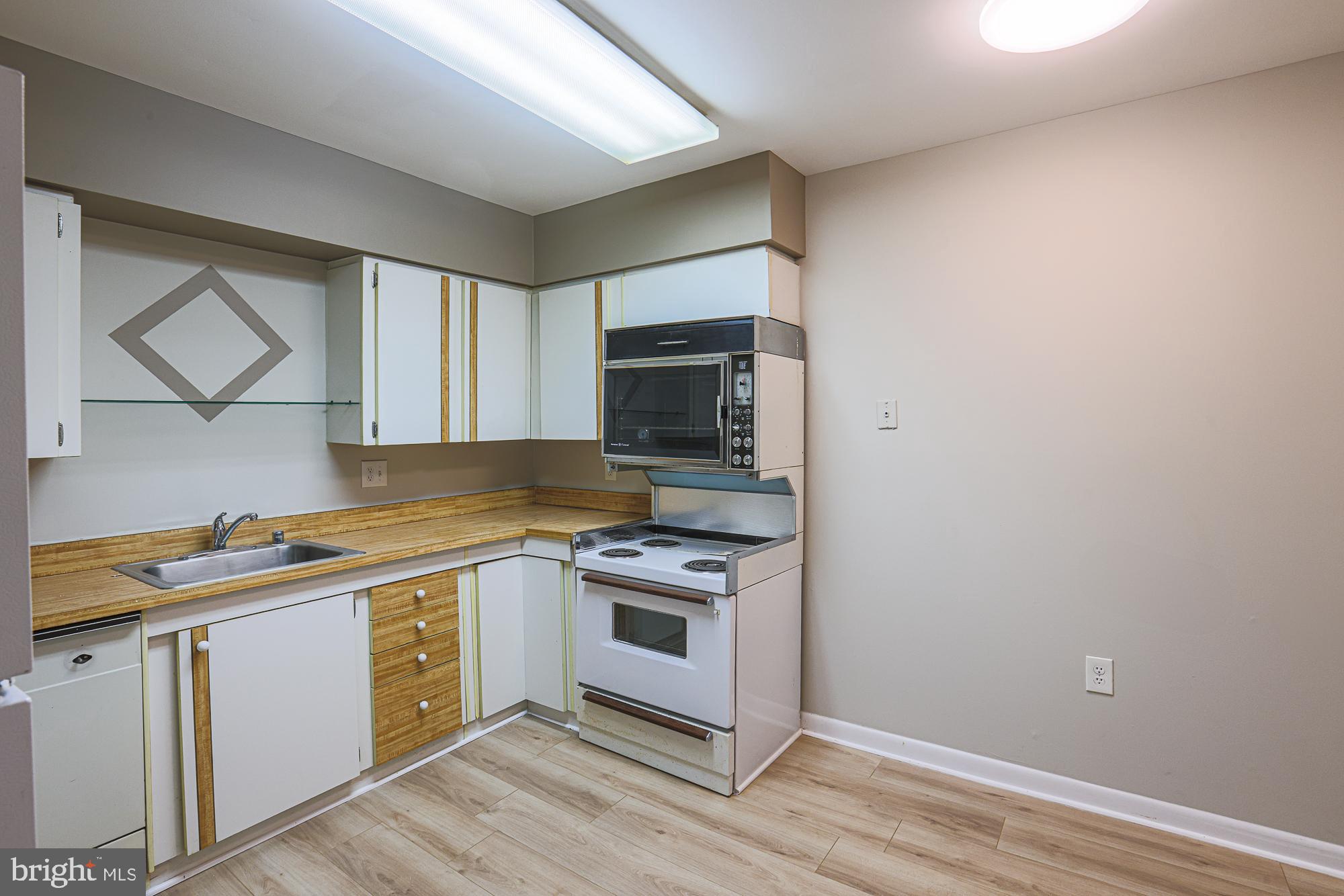 UPPER PARK HEIGHTS - Residential