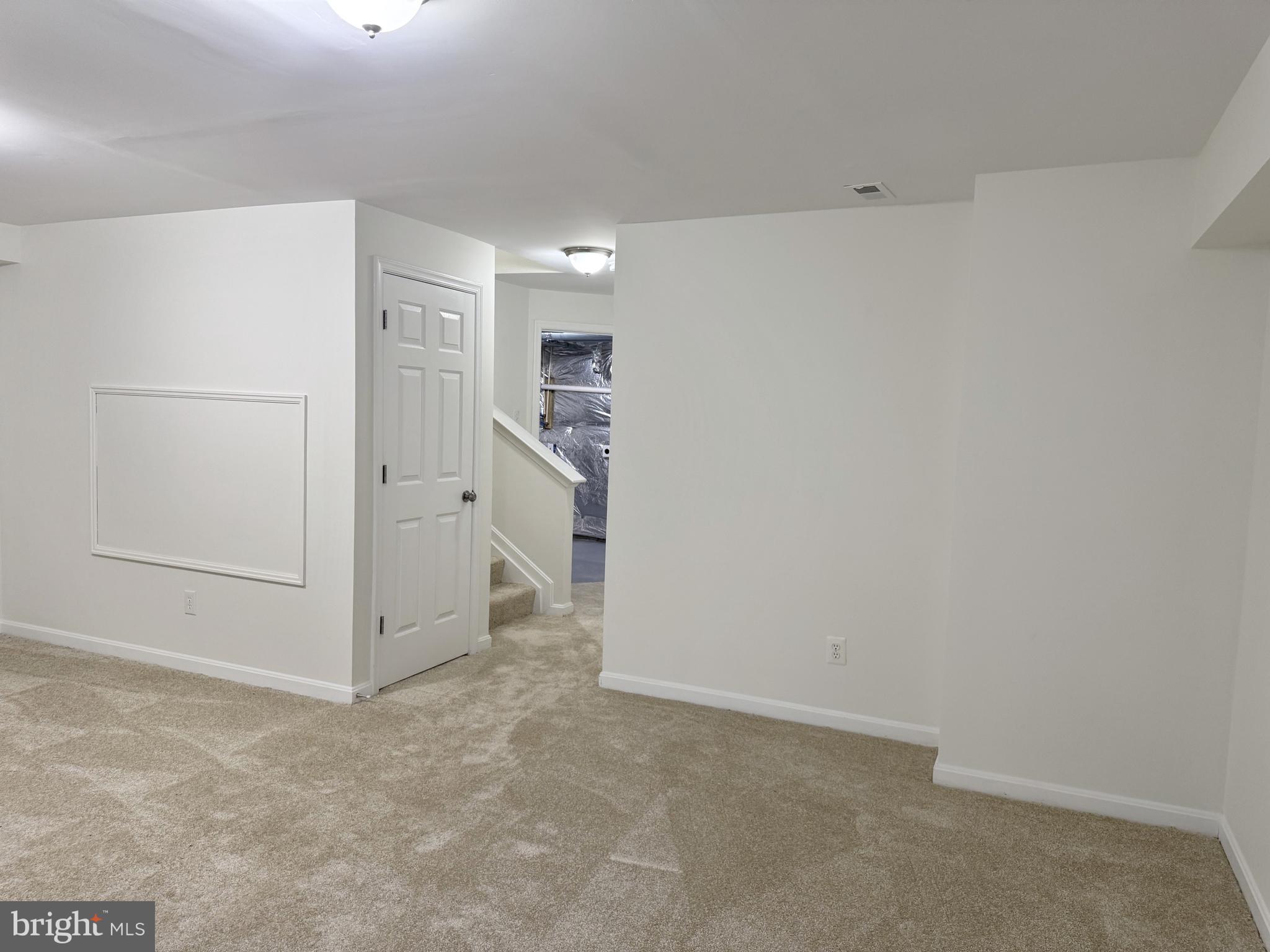 WOODLAND MANOR - Residential