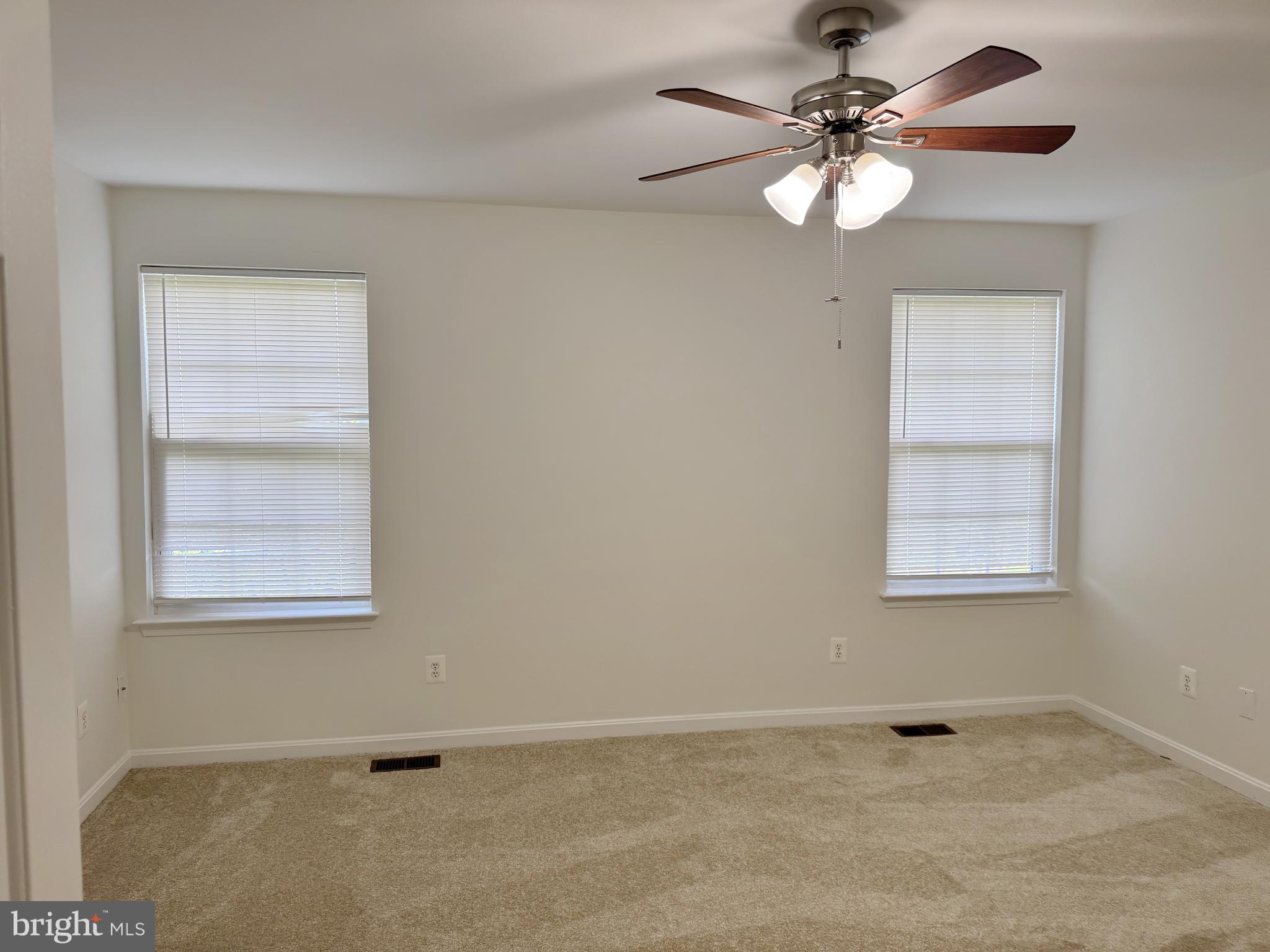 WOODLAND MANOR - Residential