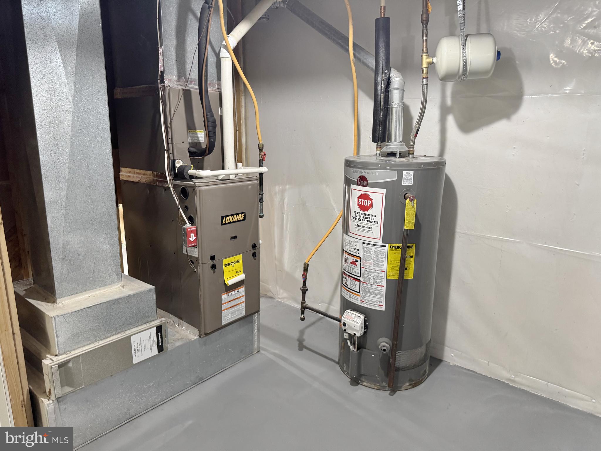 WOODLAND MANOR - Residential