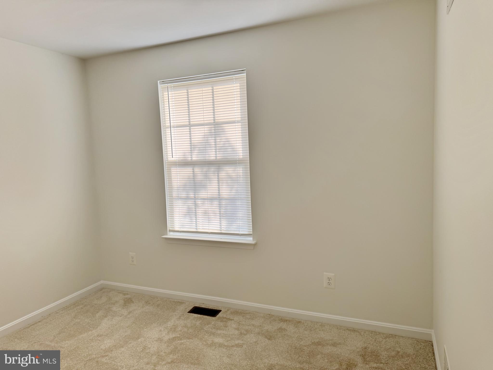 WOODLAND MANOR - Residential