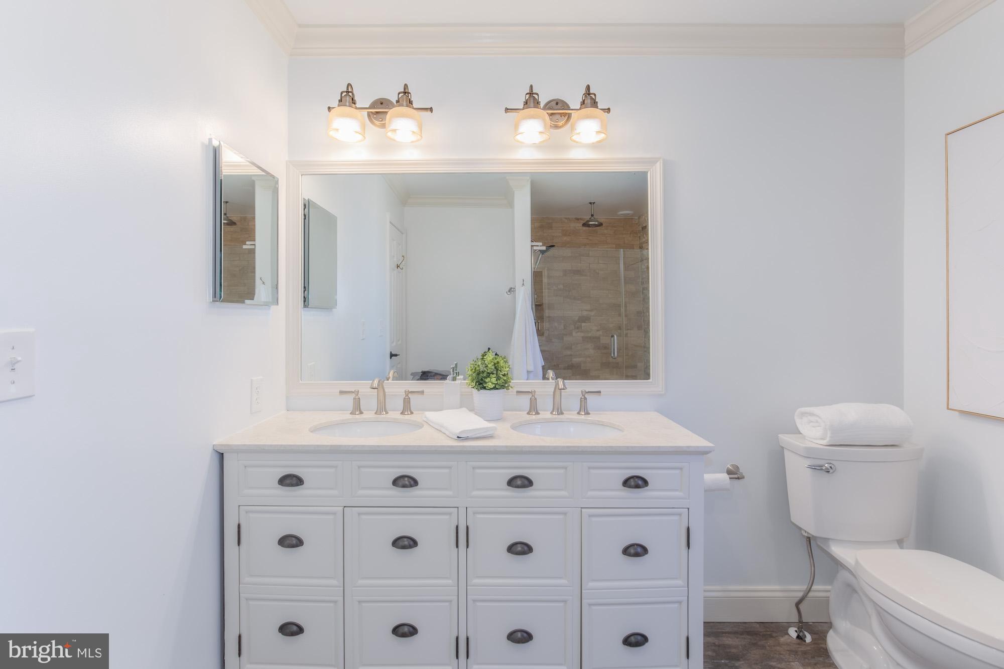 NORBECK KNOLLS - Residential