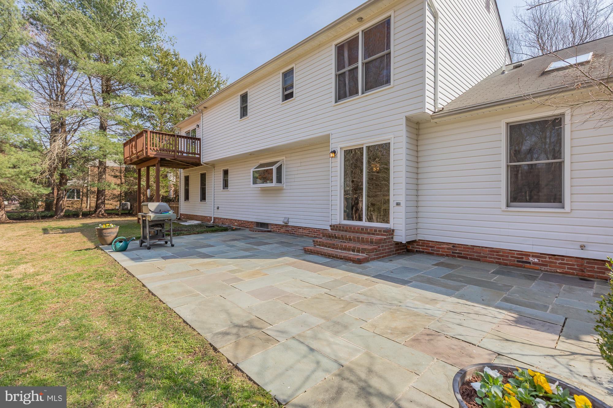 NORBECK KNOLLS - Residential