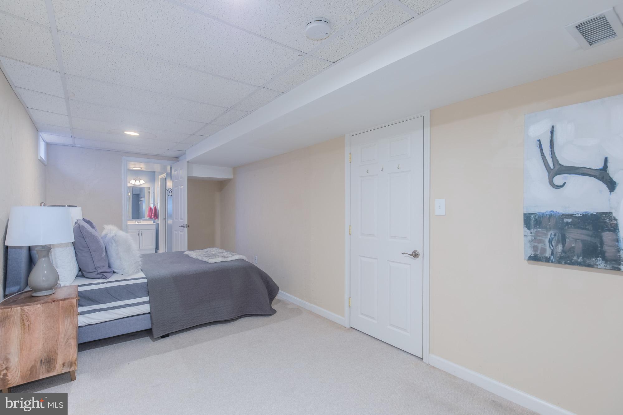 NORBECK KNOLLS - Residential