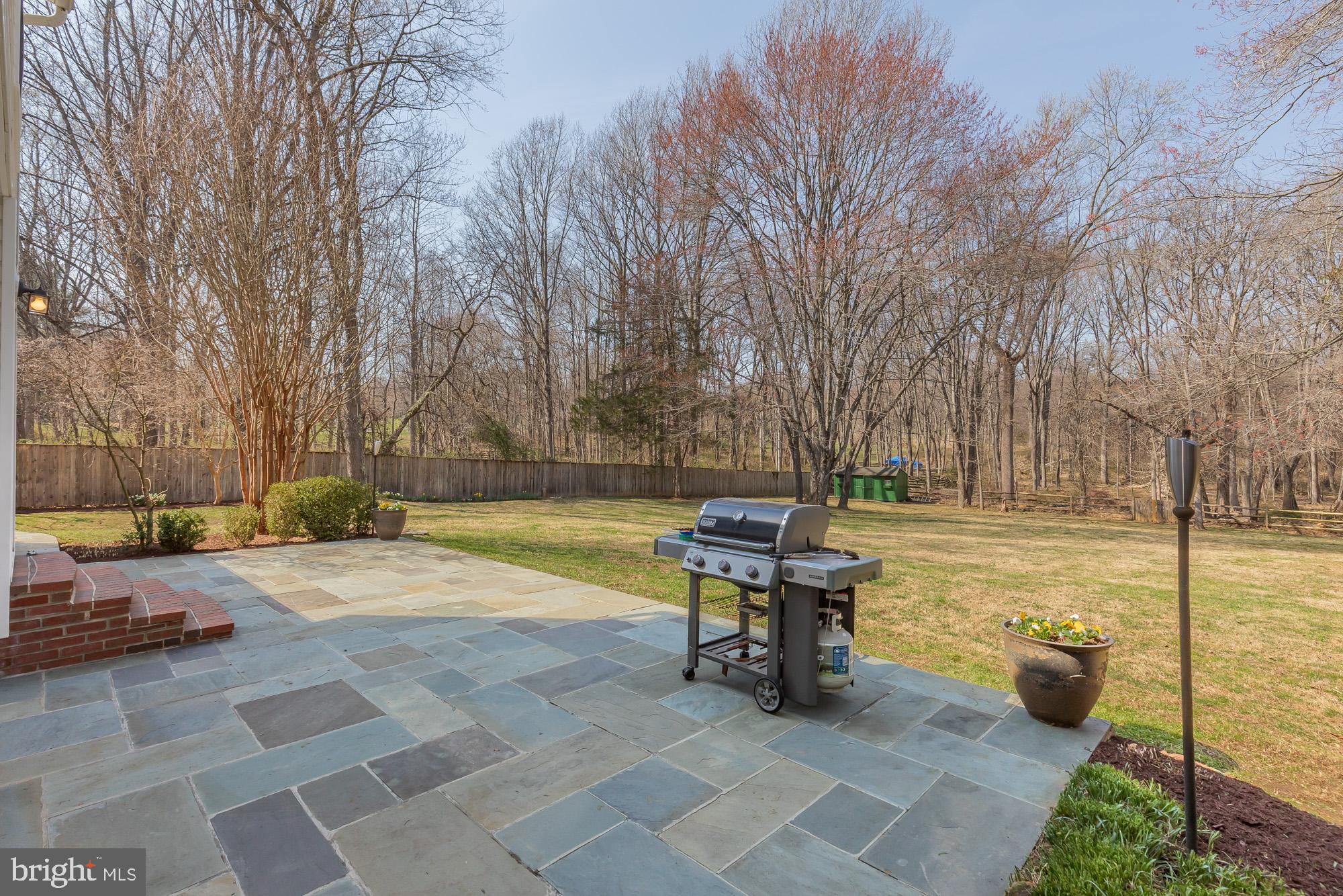 NORBECK KNOLLS - Residential