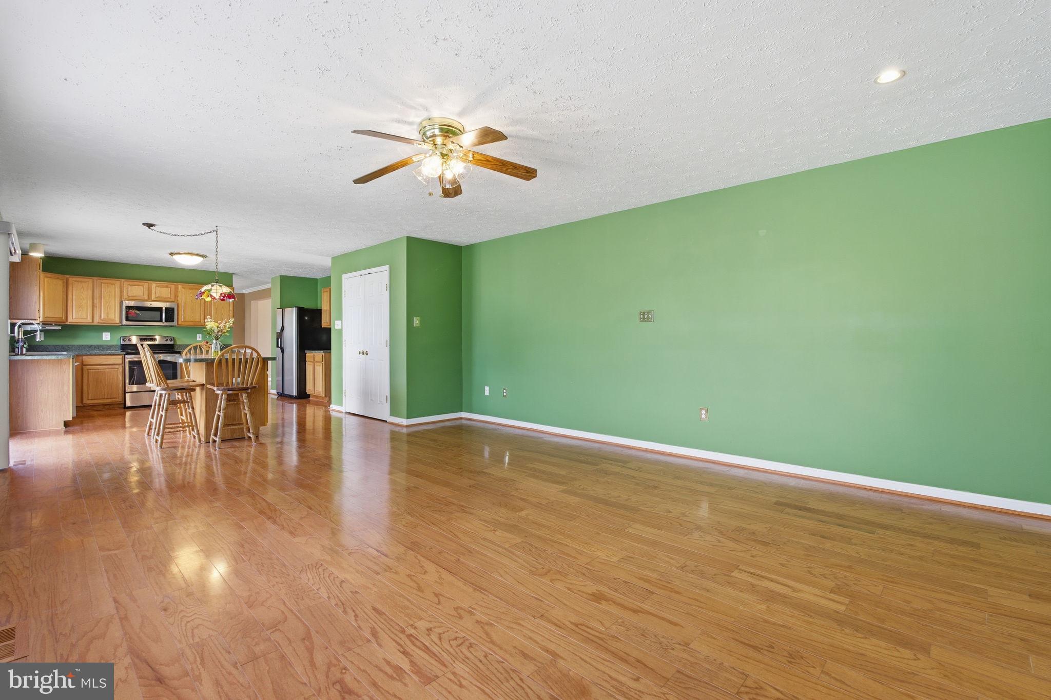 MANCHESTER FARMS - Residential