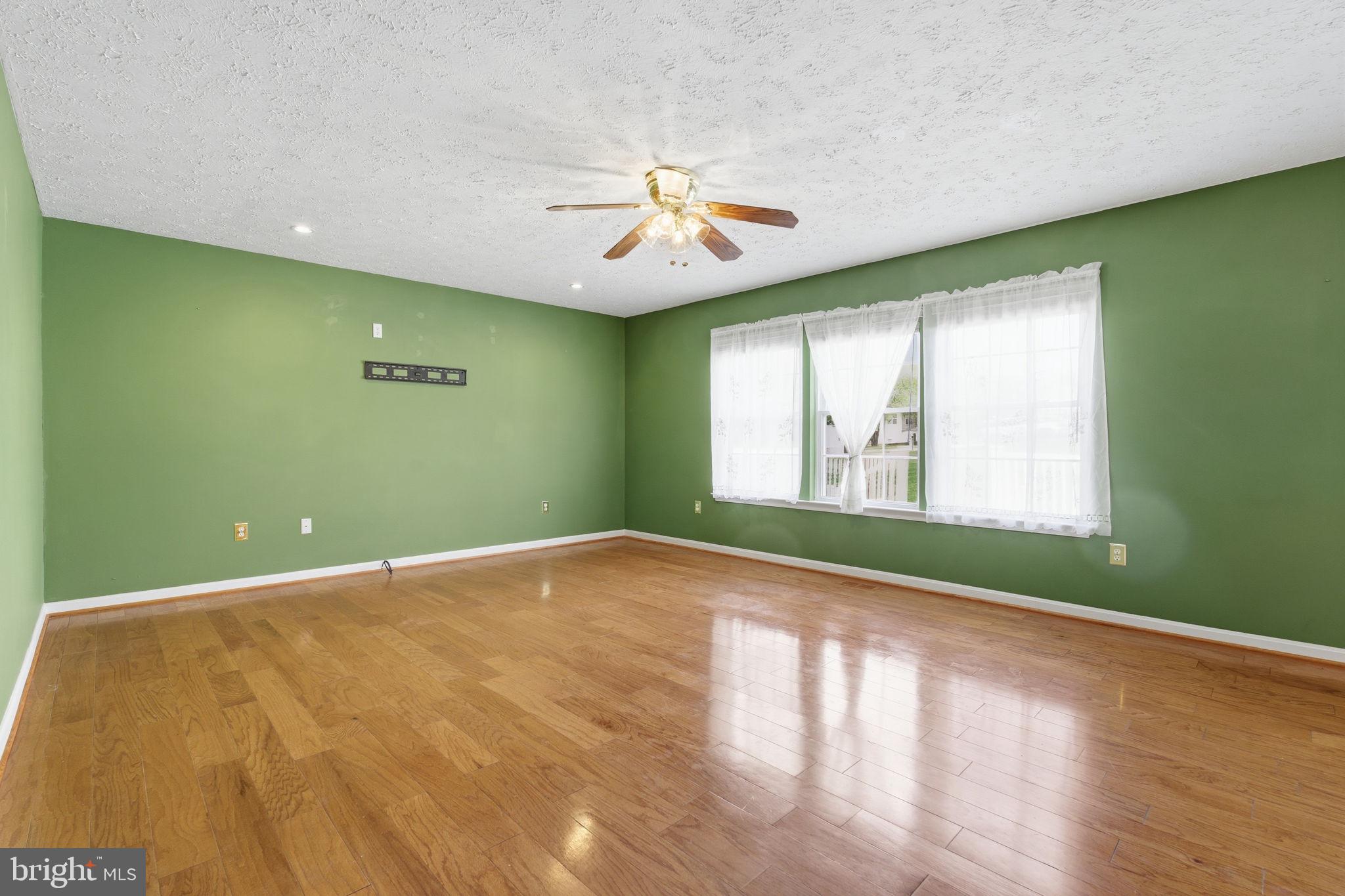 MANCHESTER FARMS - Residential