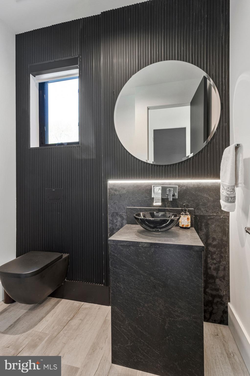 MANTUA - Residential