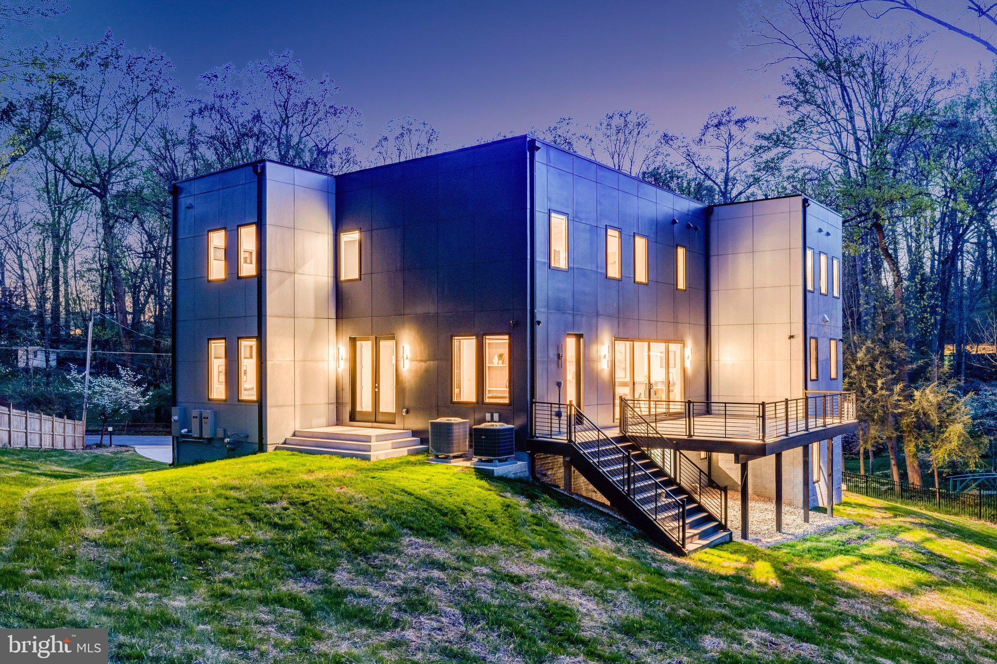 MANTUA - Residential