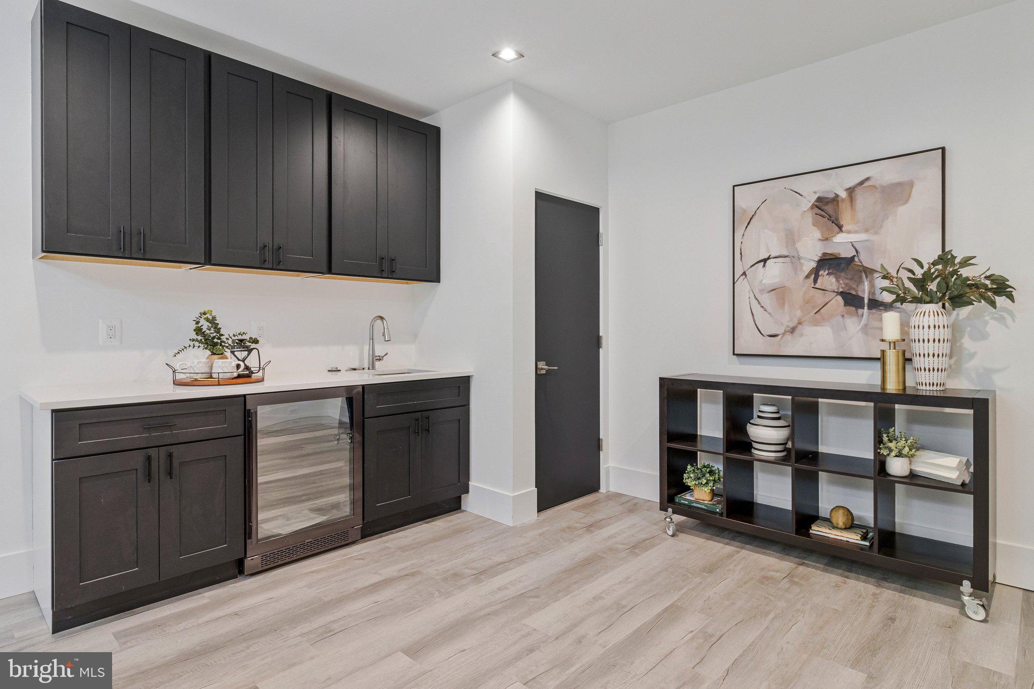 MANTUA - Residential