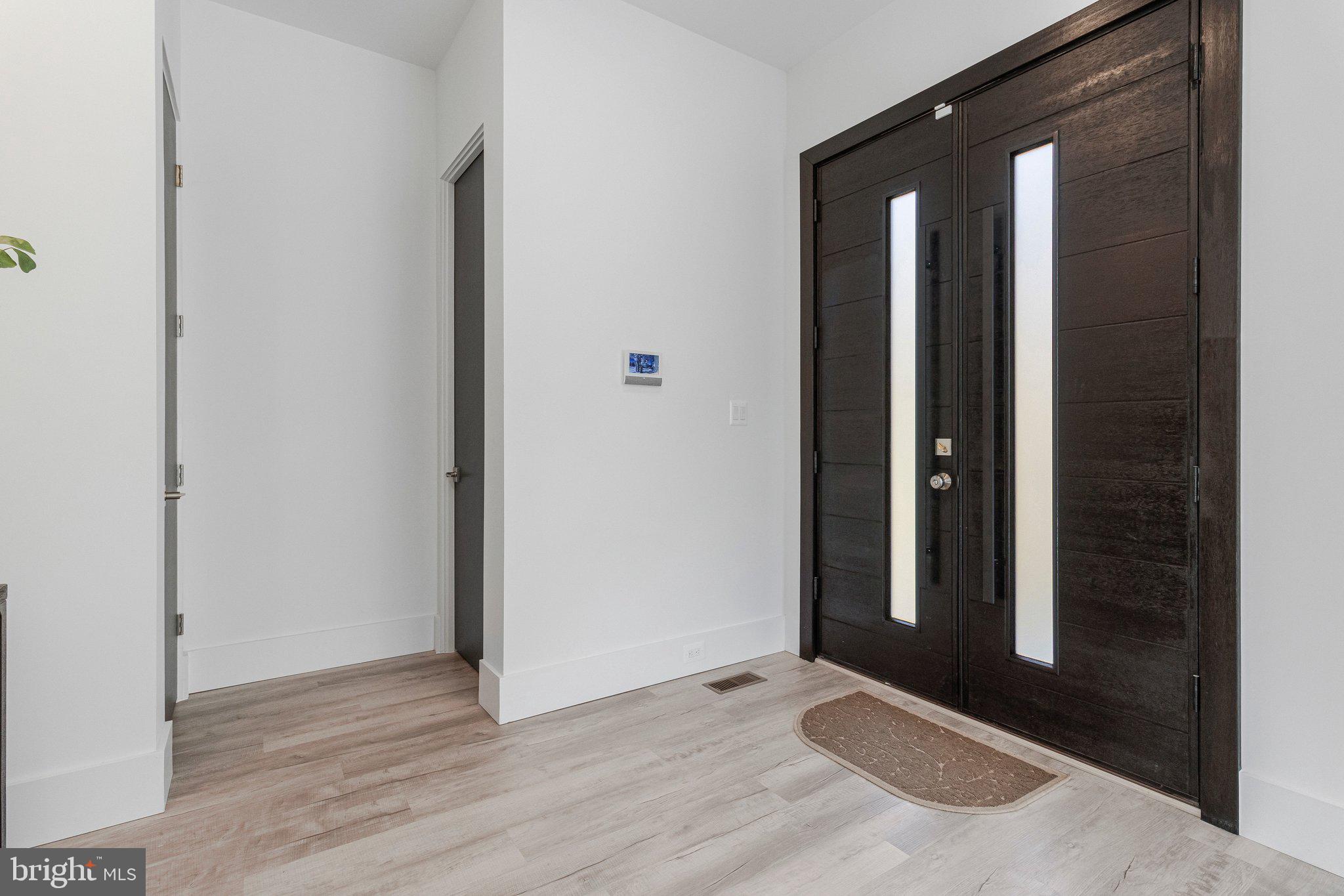 MANTUA - Residential