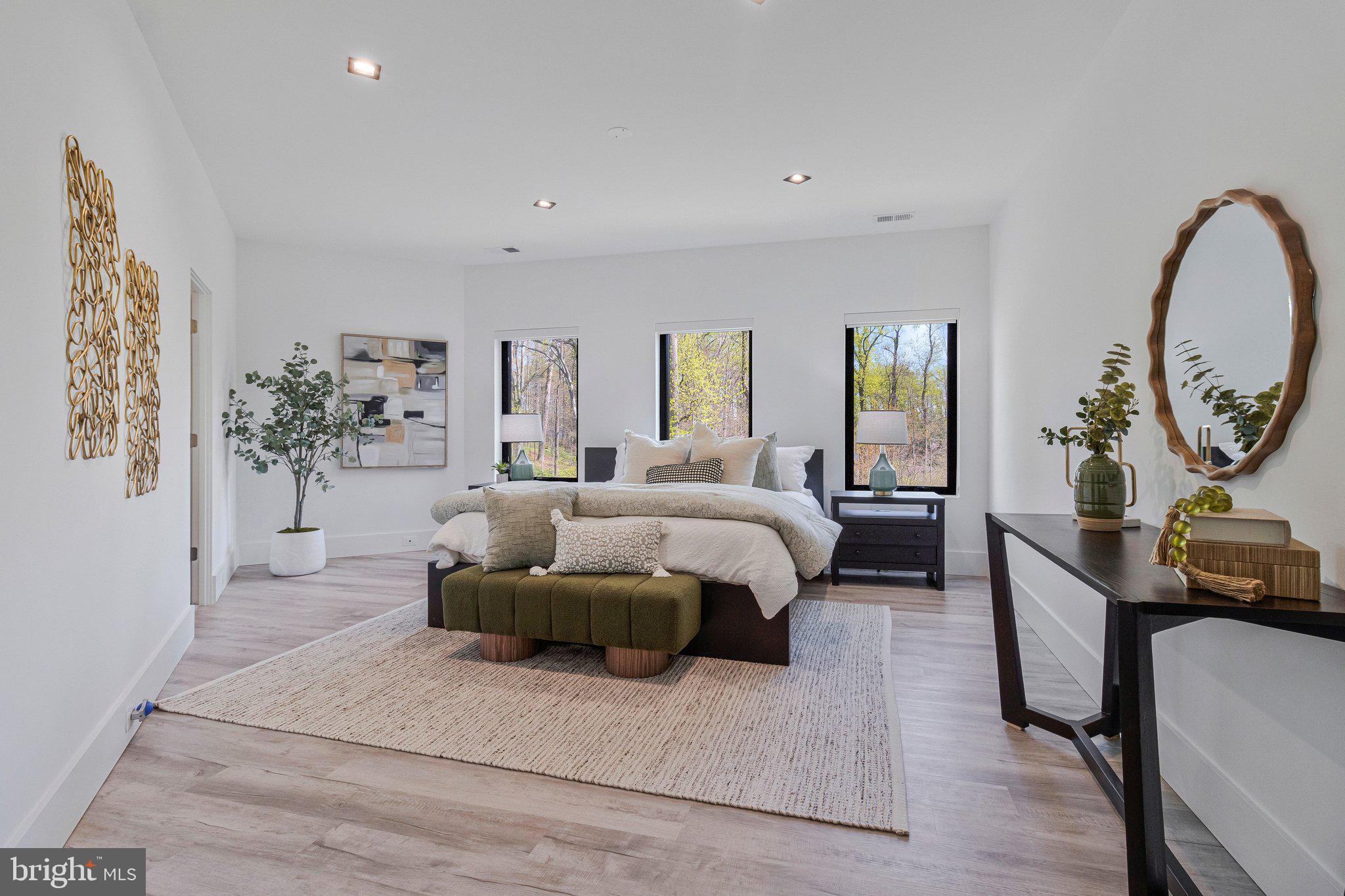 MANTUA - Residential