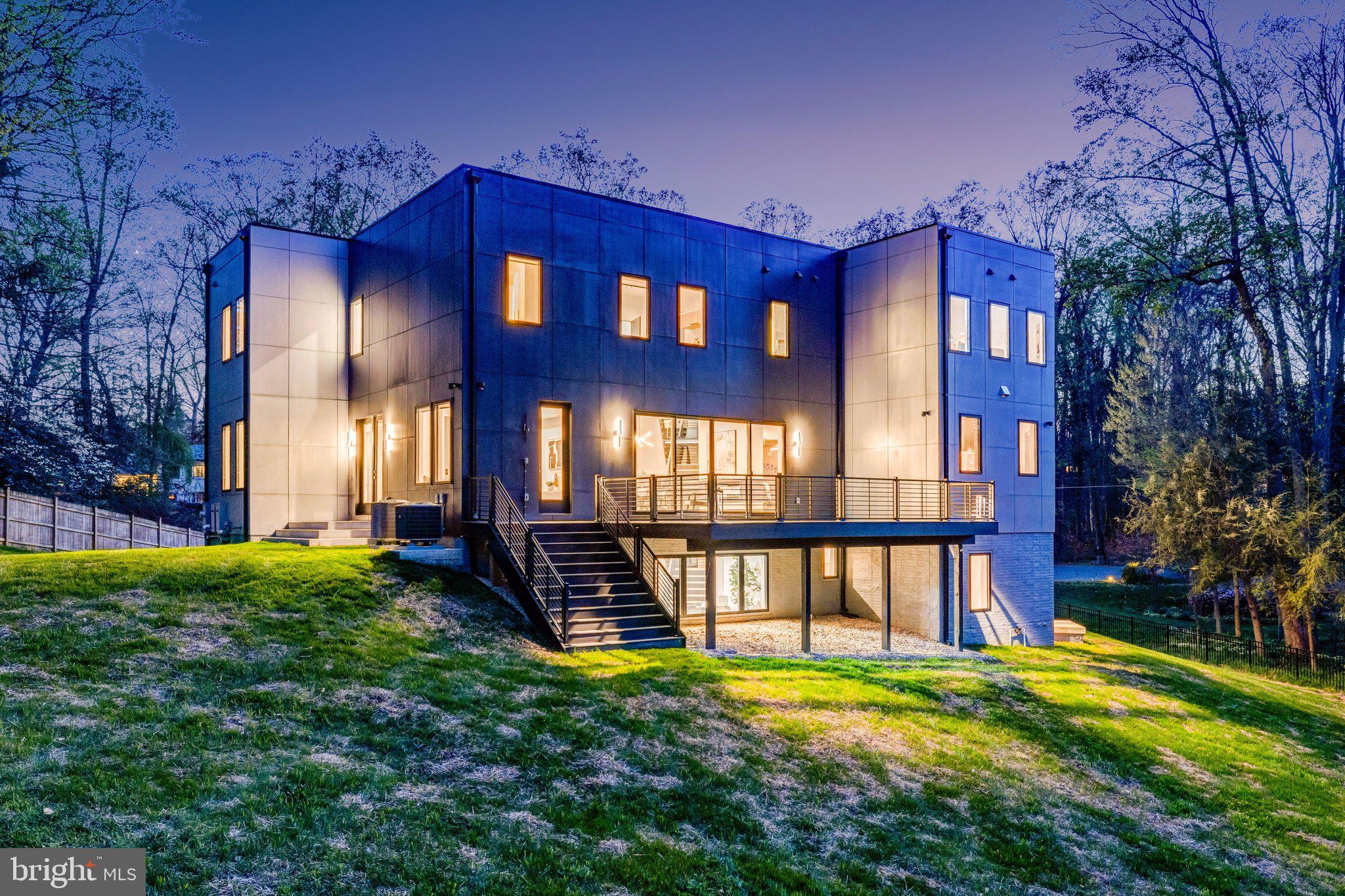 MANTUA - Residential