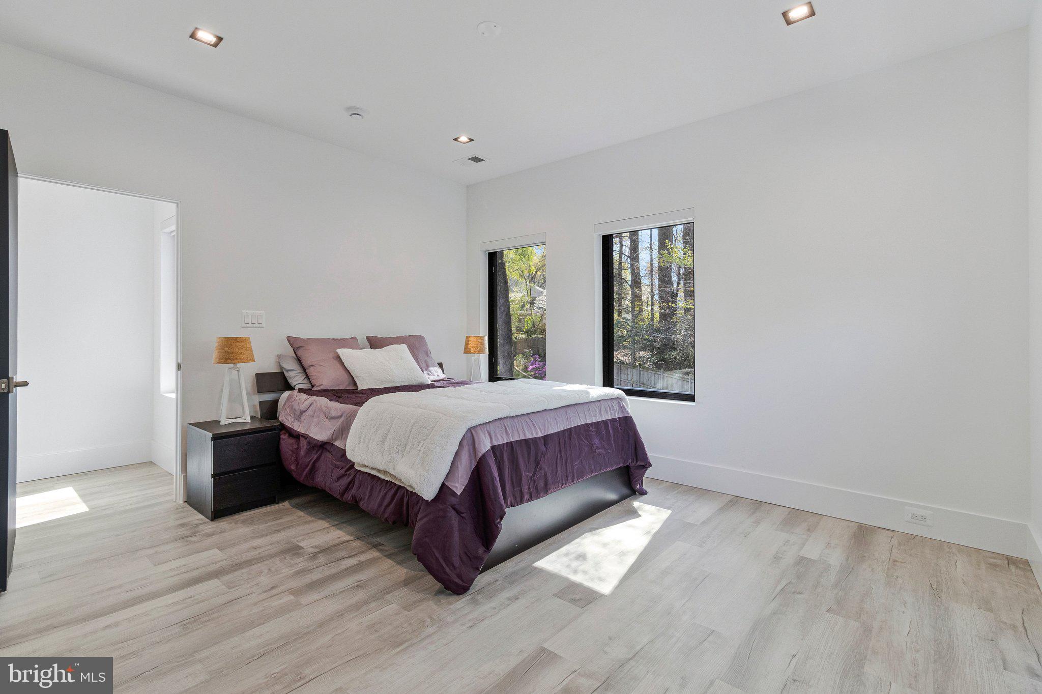 MANTUA - Residential