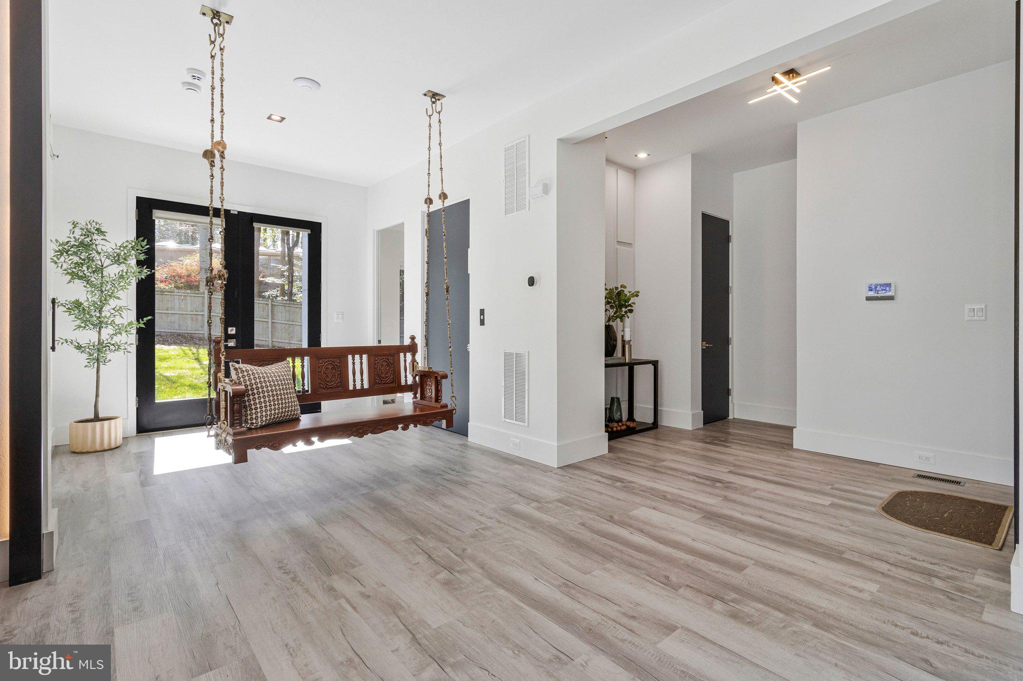 MANTUA - Residential