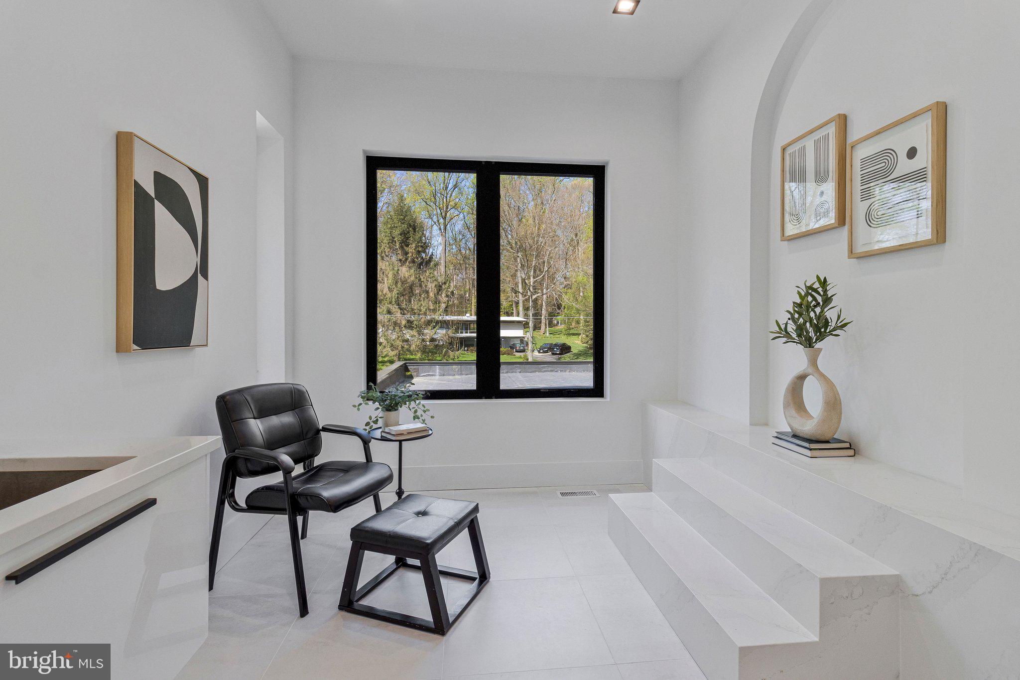 MANTUA - Residential