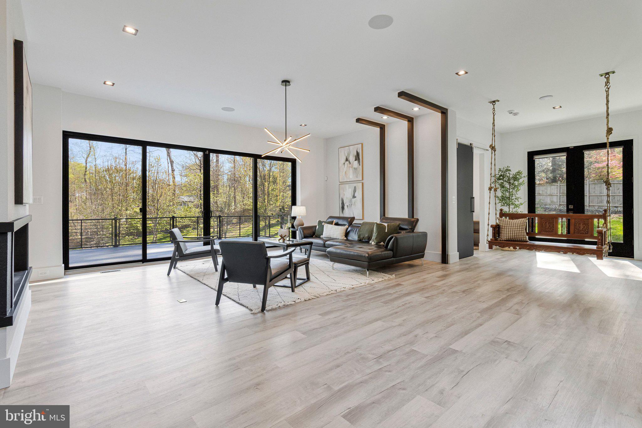 MANTUA - Residential