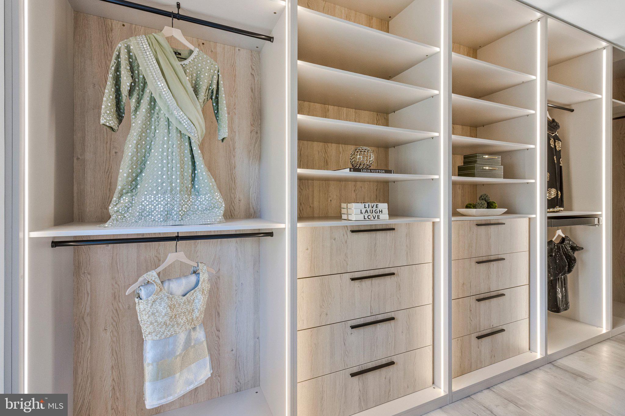 MANTUA - Residential