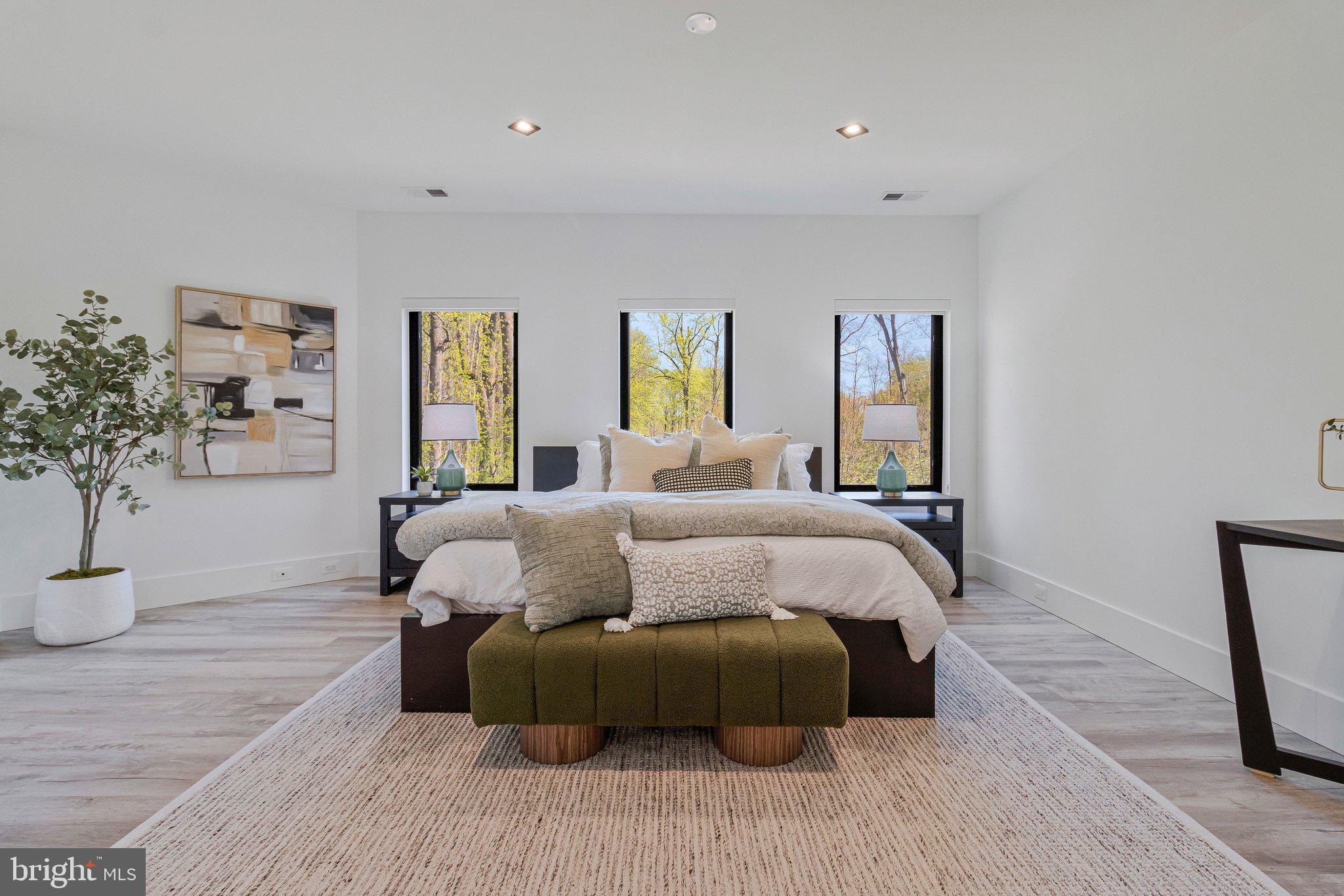 MANTUA - Residential