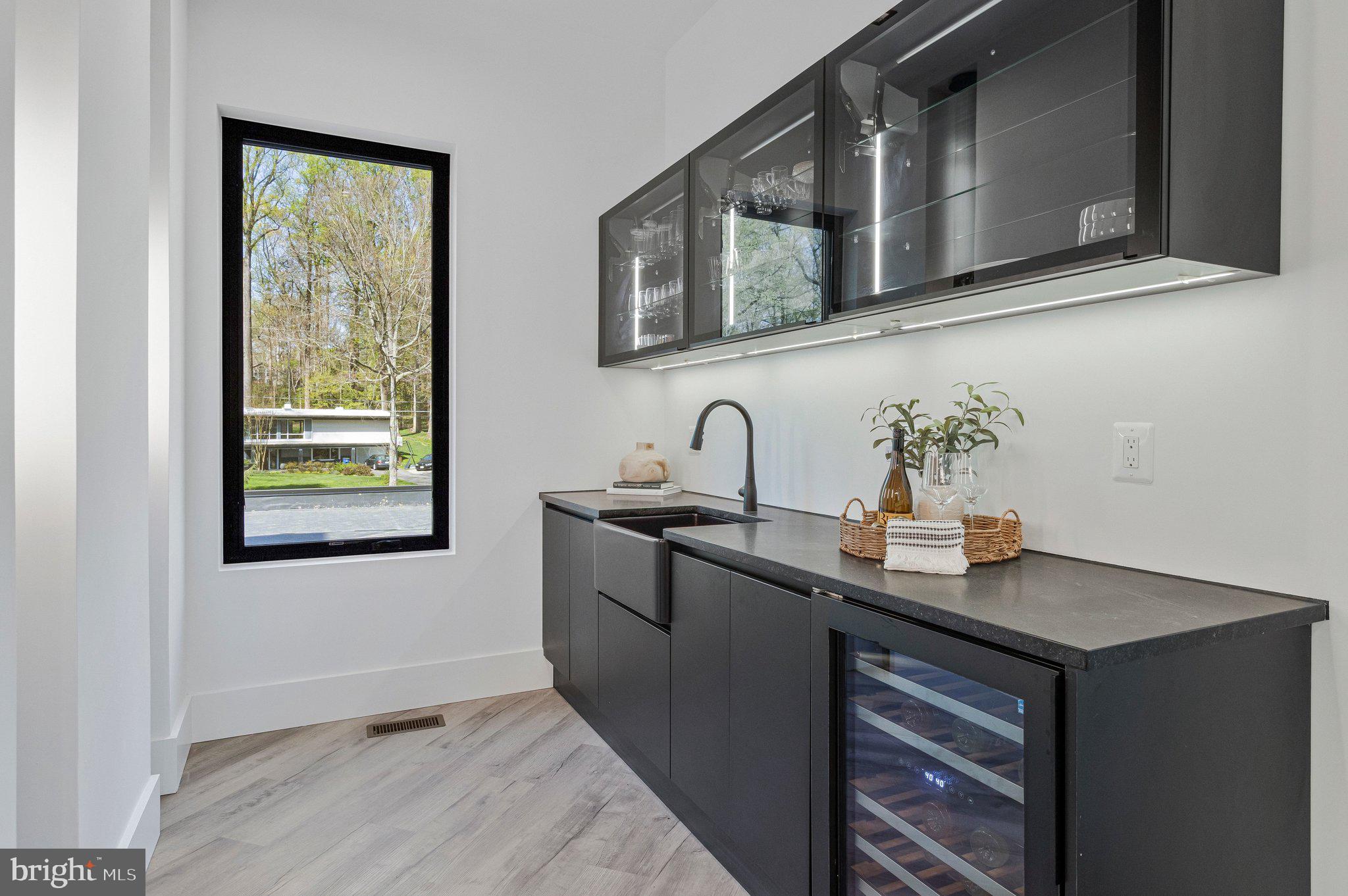 MANTUA - Residential