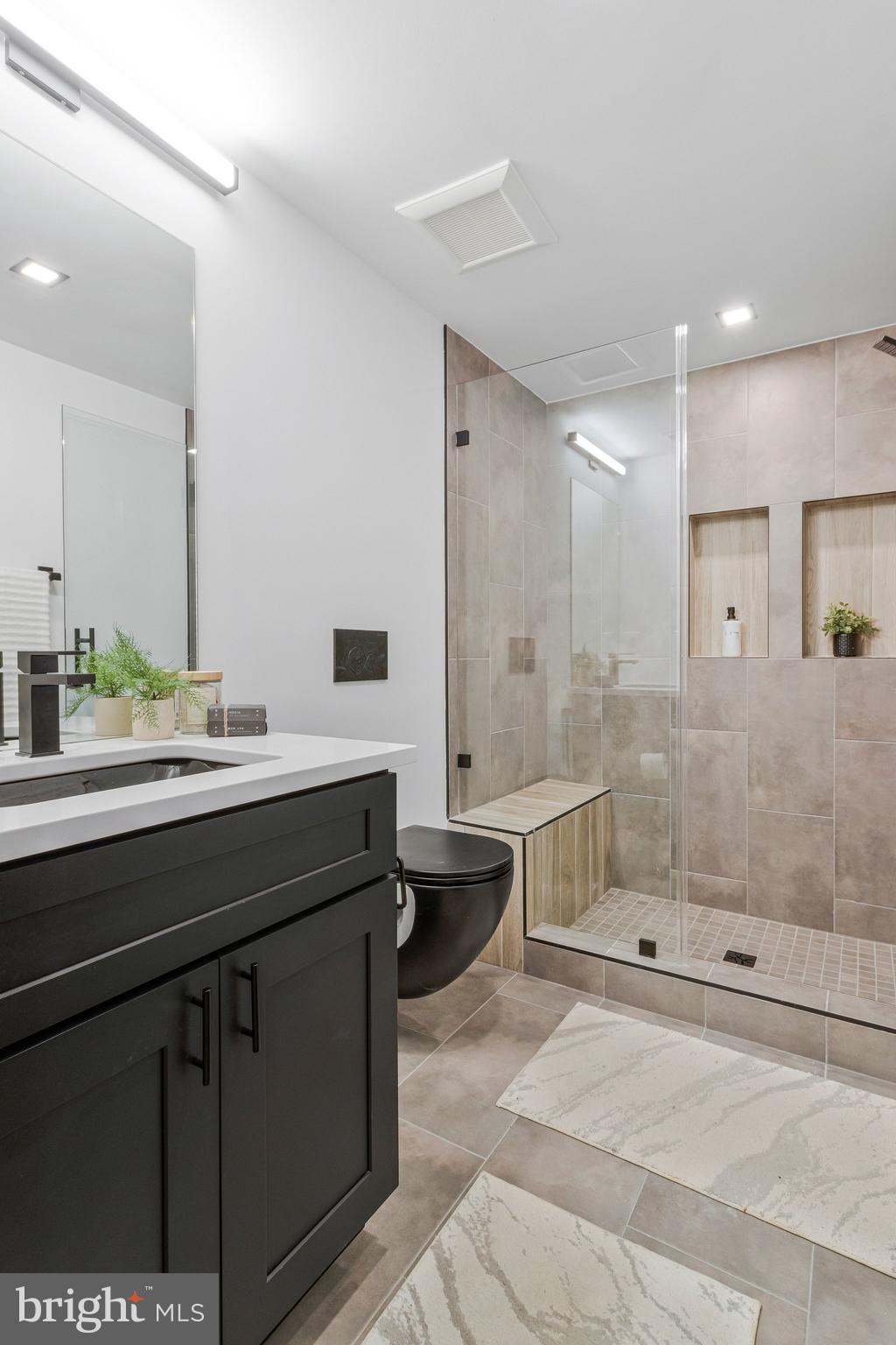 MANTUA - Residential