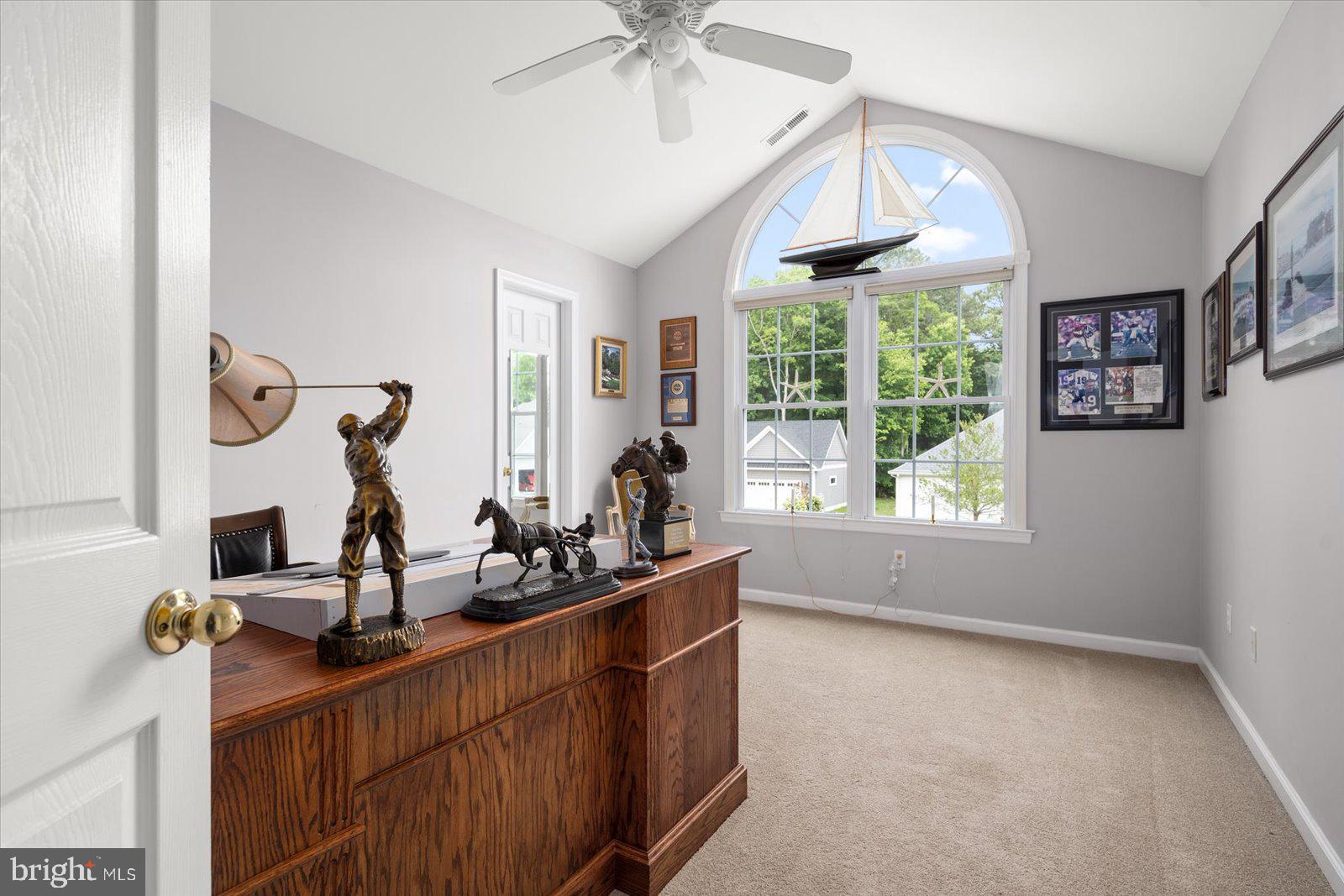 WHISPERING WOODS - Residential