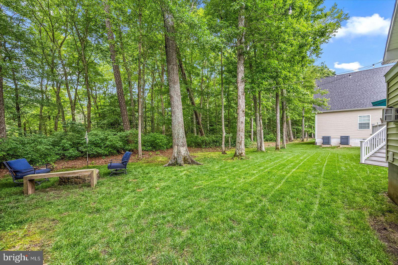 WHISPERING WOODS - Residential