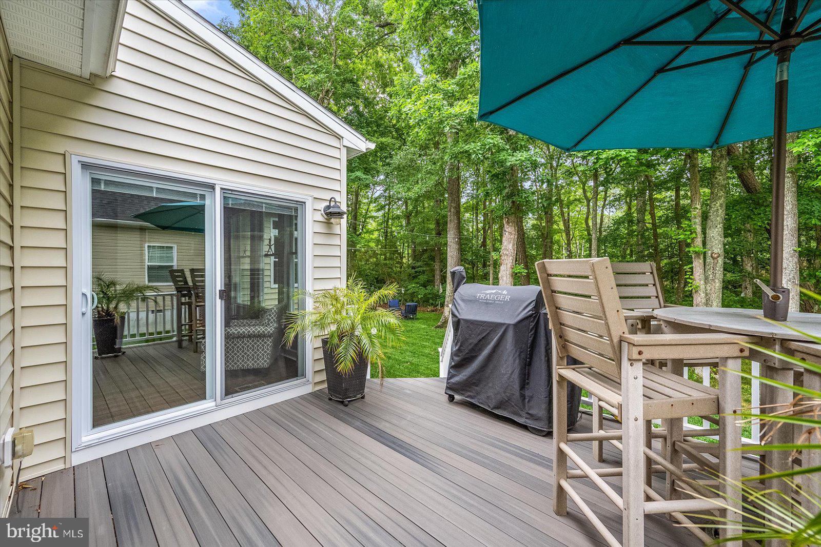 WHISPERING WOODS - Residential