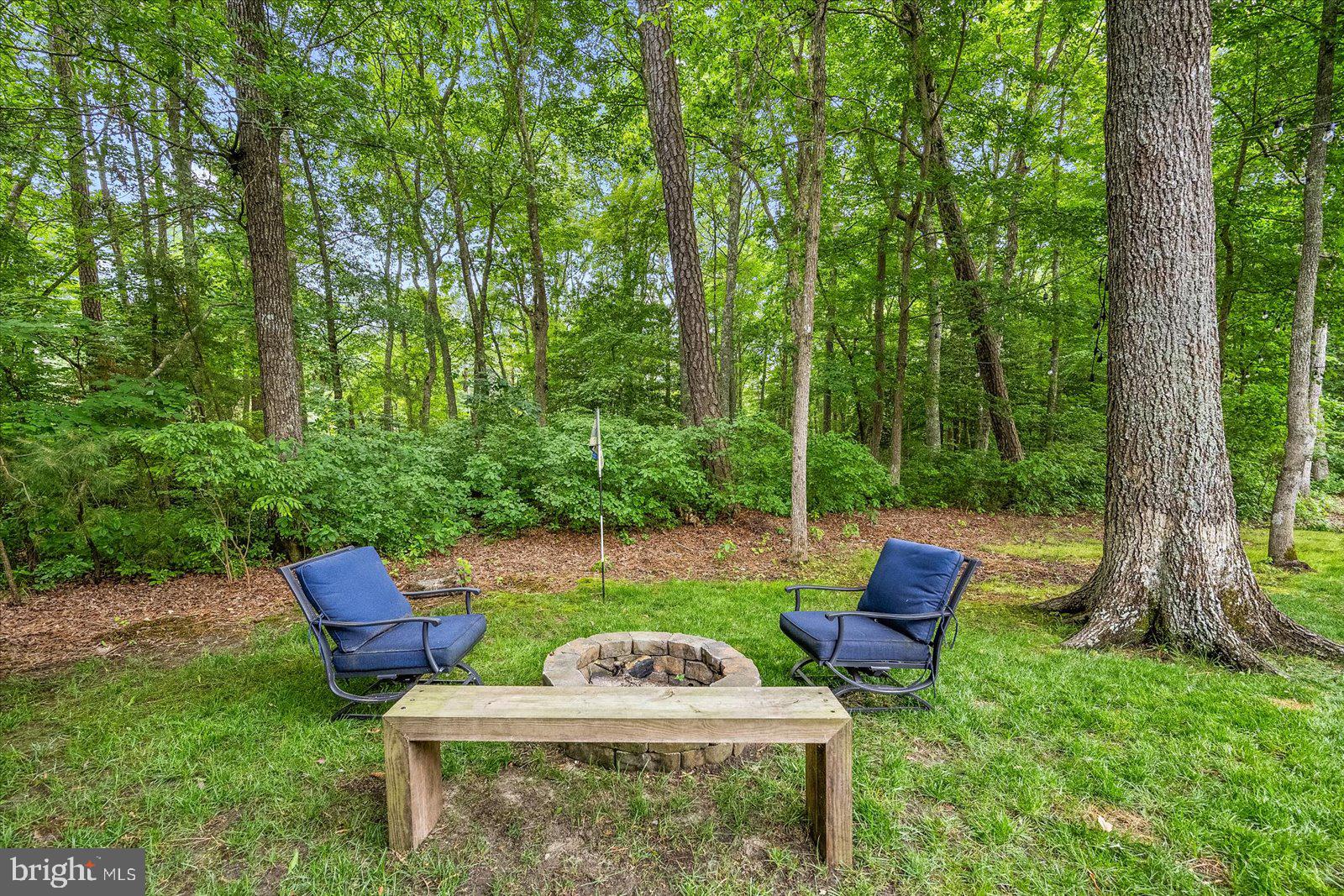 WHISPERING WOODS - Residential