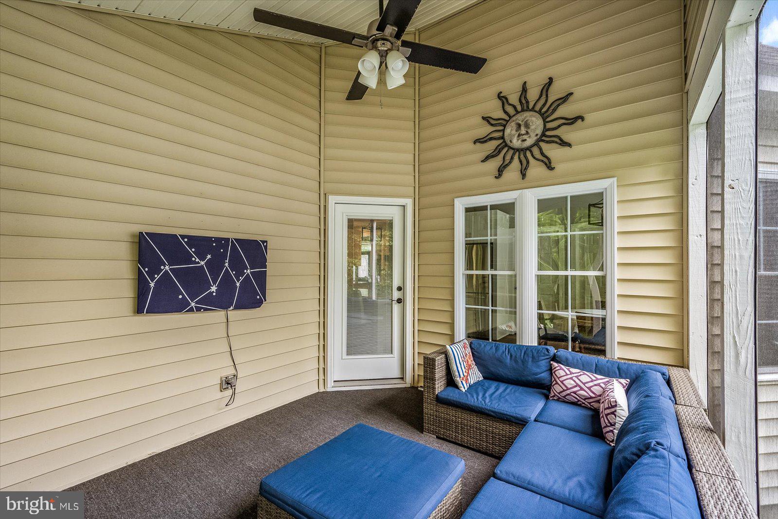 WHISPERING WOODS - Residential