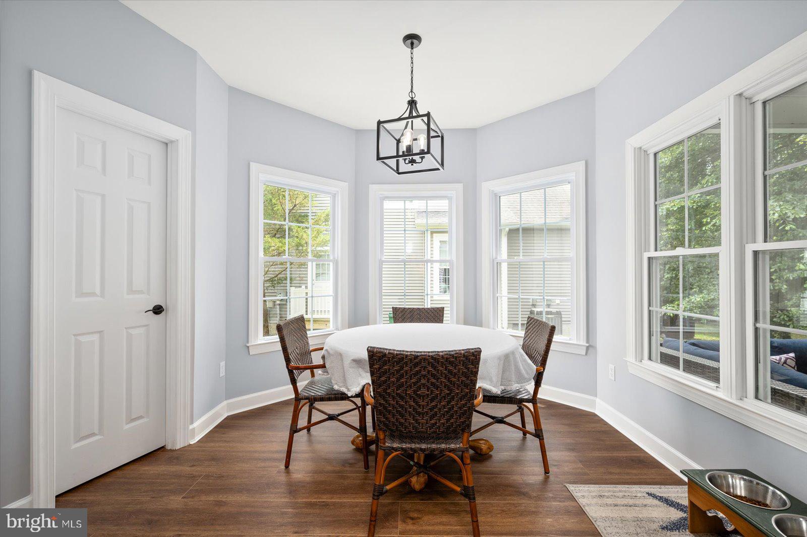 WHISPERING WOODS - Residential