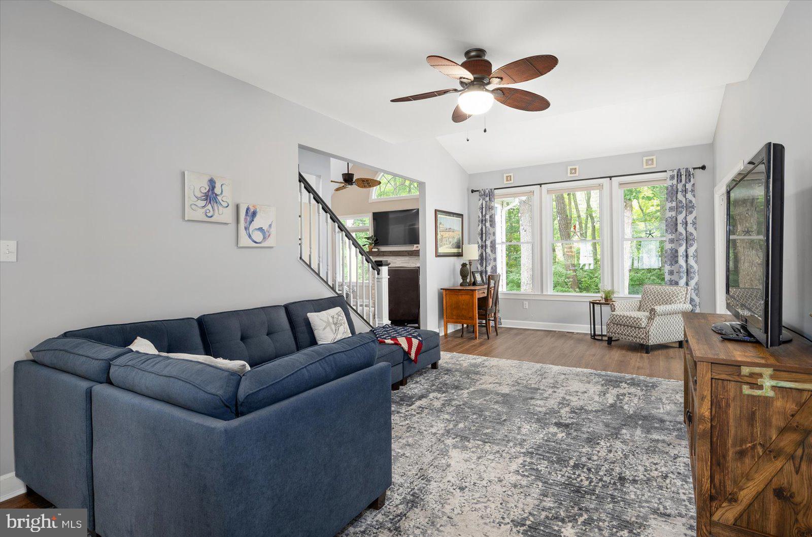 WHISPERING WOODS - Residential