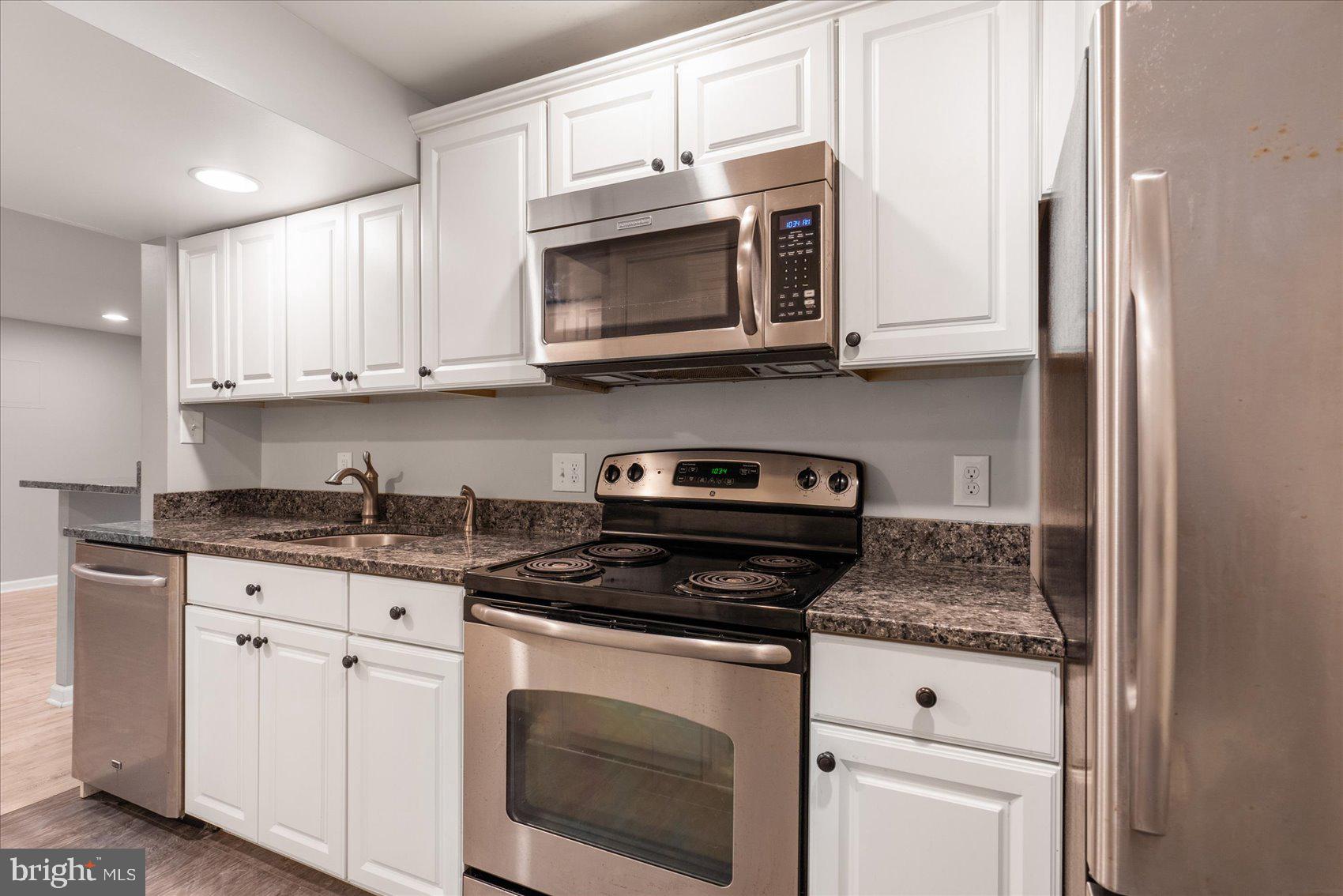 SILVER GATE - Residential