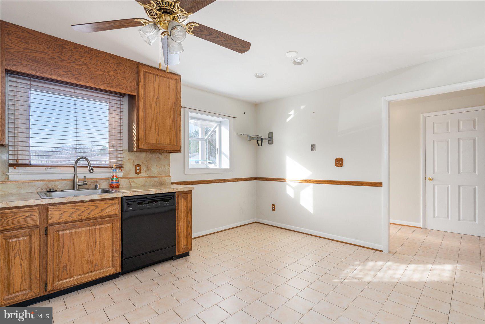 SILVER GATE - Residential