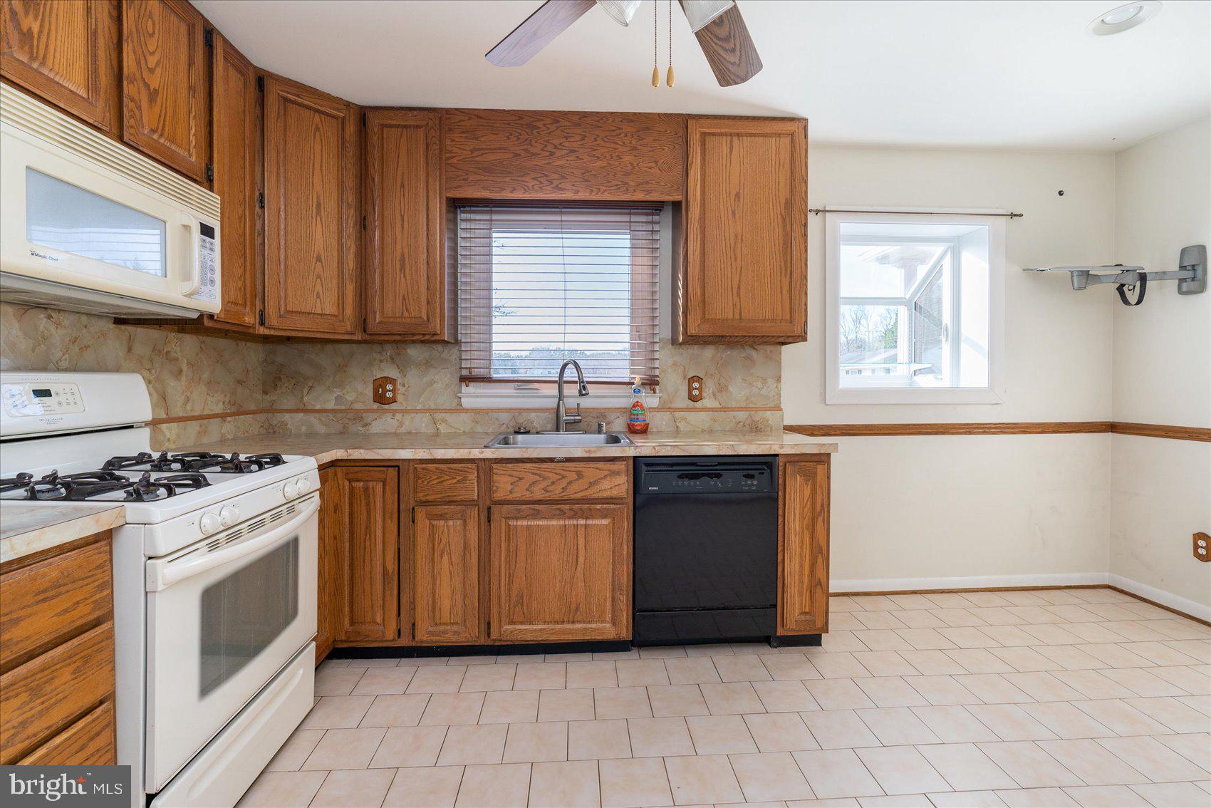 SILVER GATE - Residential