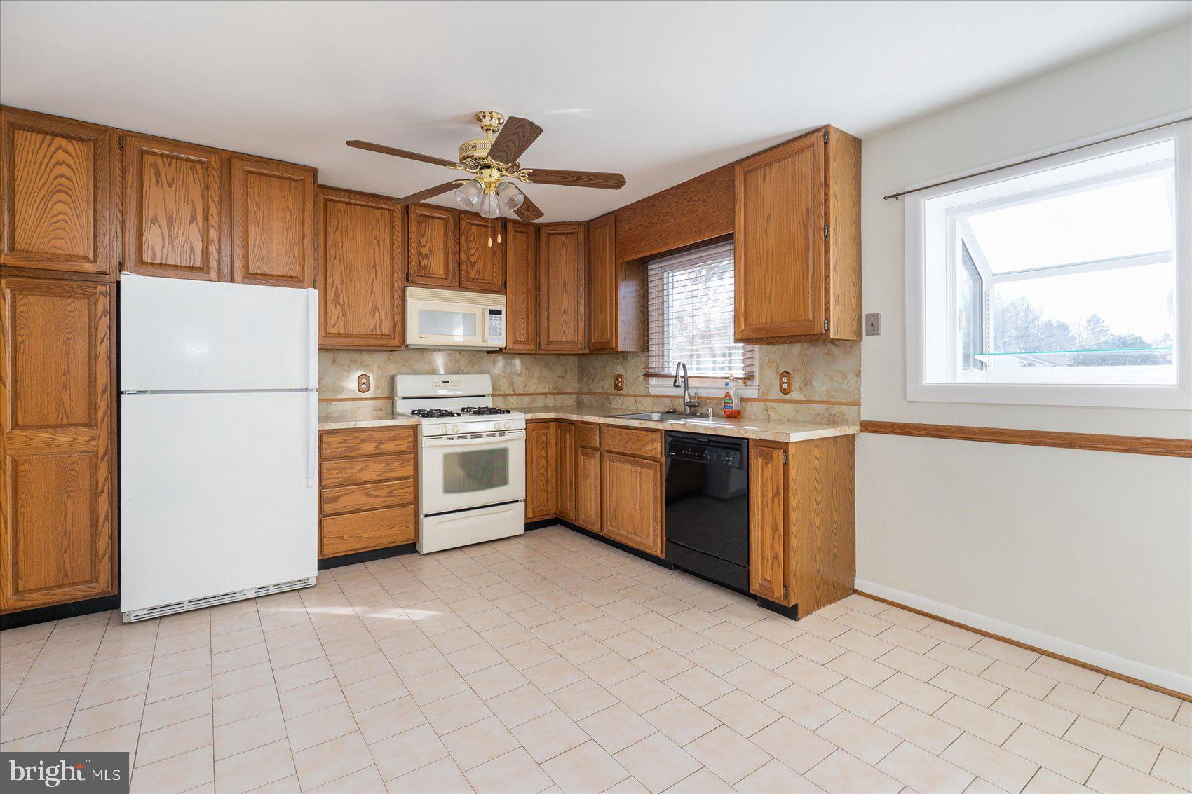 SILVER GATE - Residential