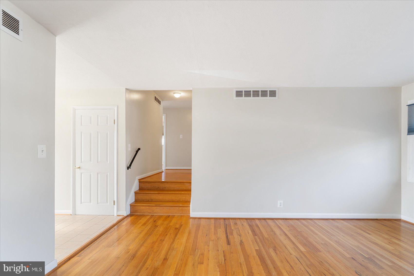 SILVER GATE - Residential