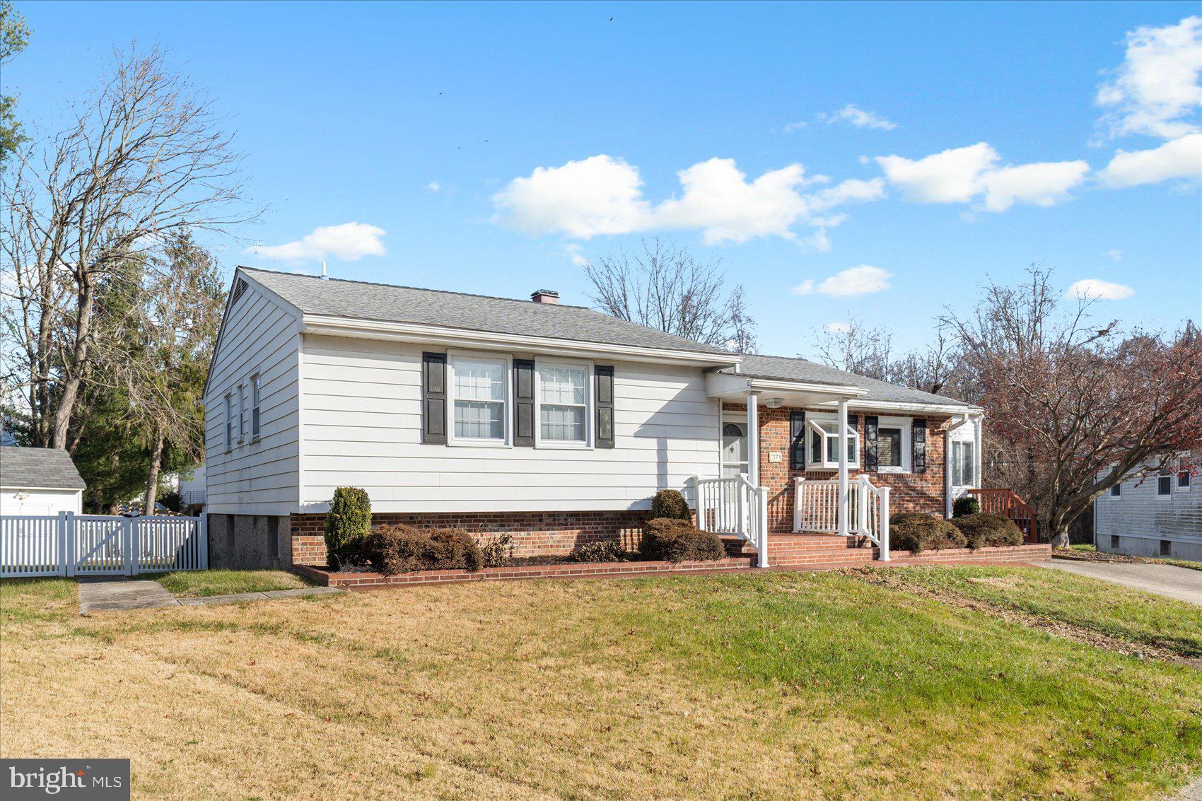 SILVER GATE - Residential