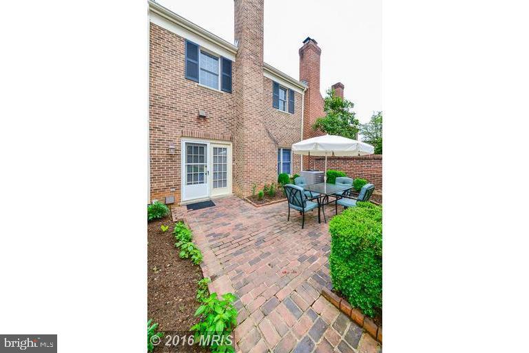 MADISON OF MCLEAN - Residential Lease