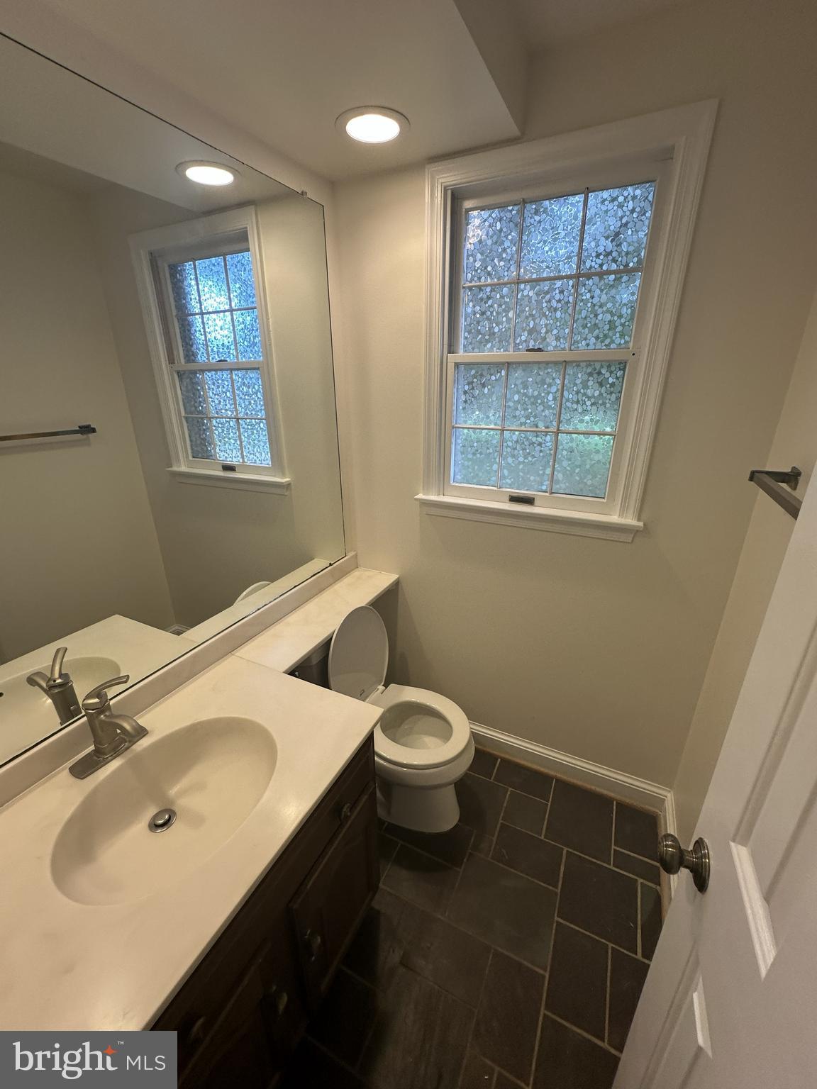 MADISON OF MCLEAN - Residential Lease