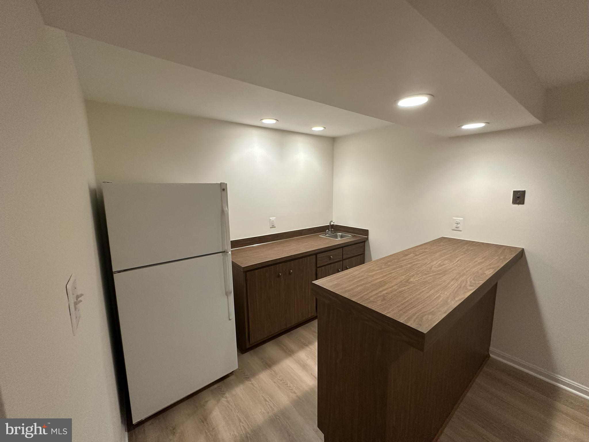 MADISON OF MCLEAN - Residential Lease