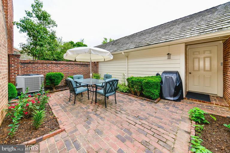 MADISON OF MCLEAN - Residential Lease