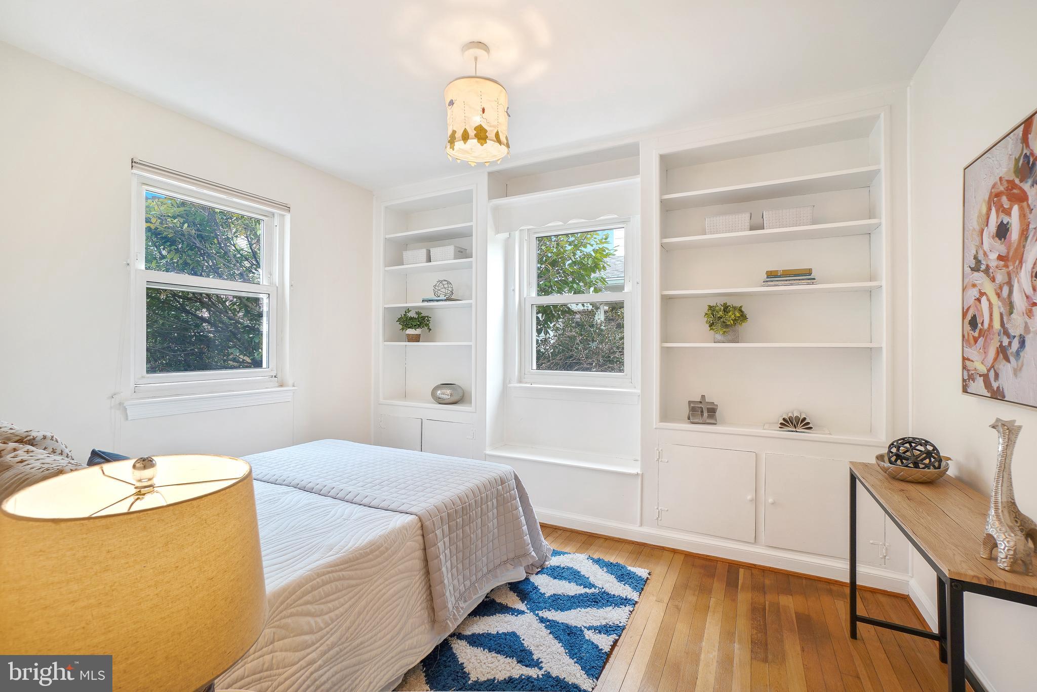 AYRLAWN - Residential