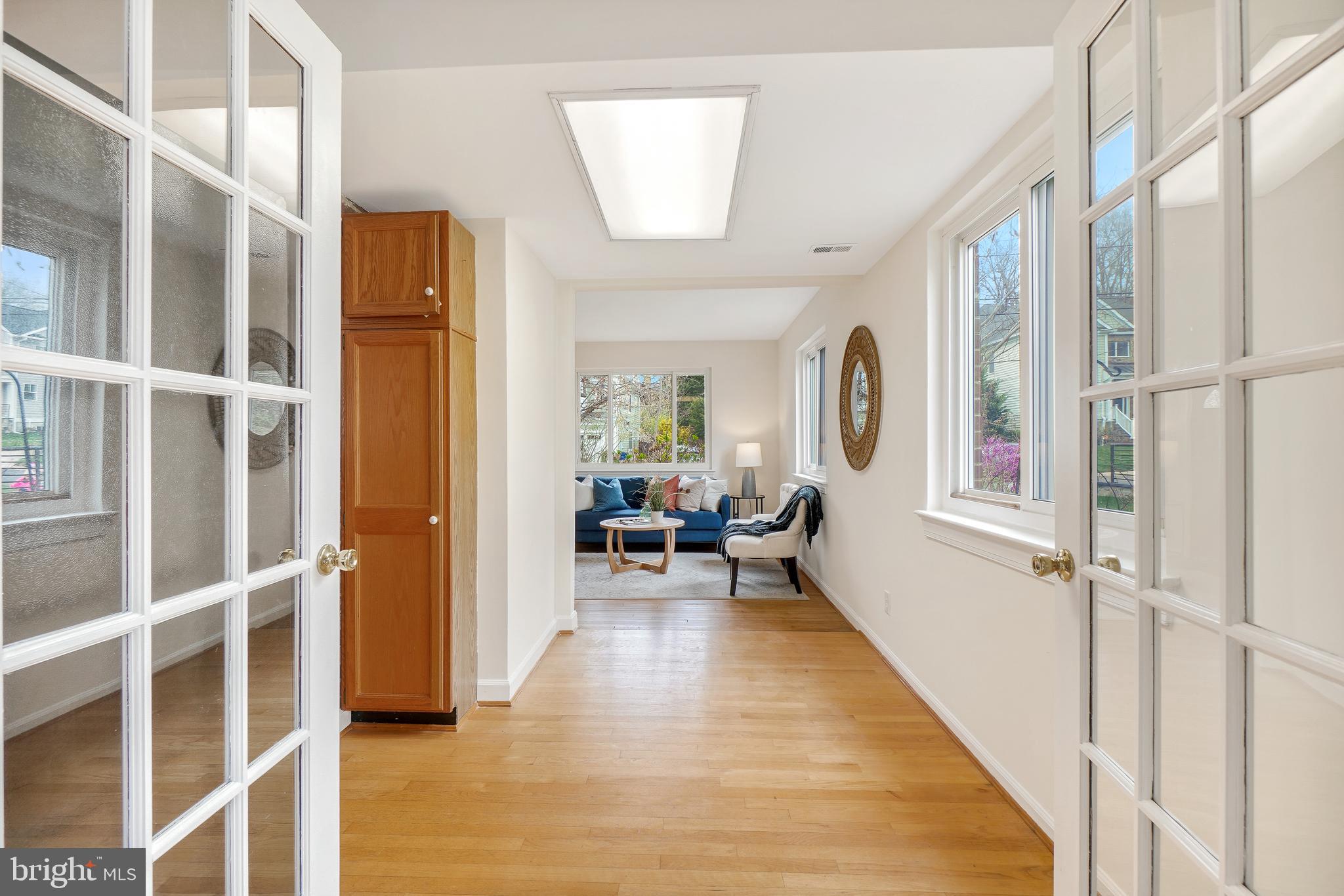 AYRLAWN - Residential