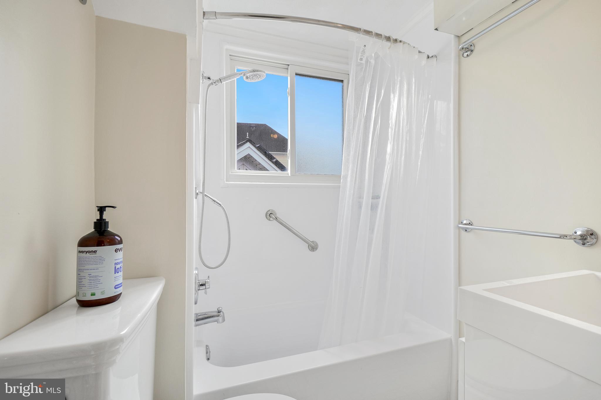 AYRLAWN - Residential