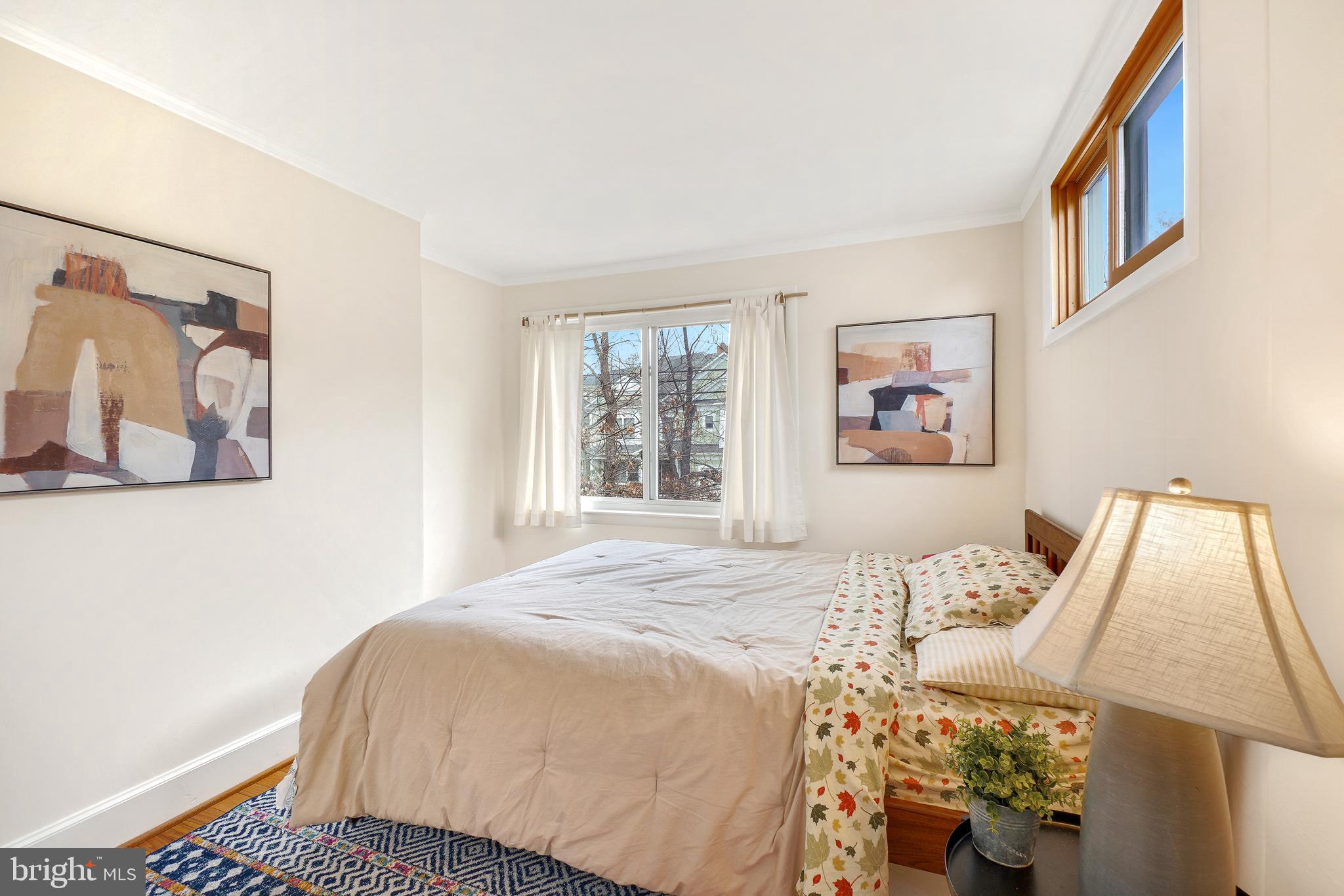 AYRLAWN - Residential