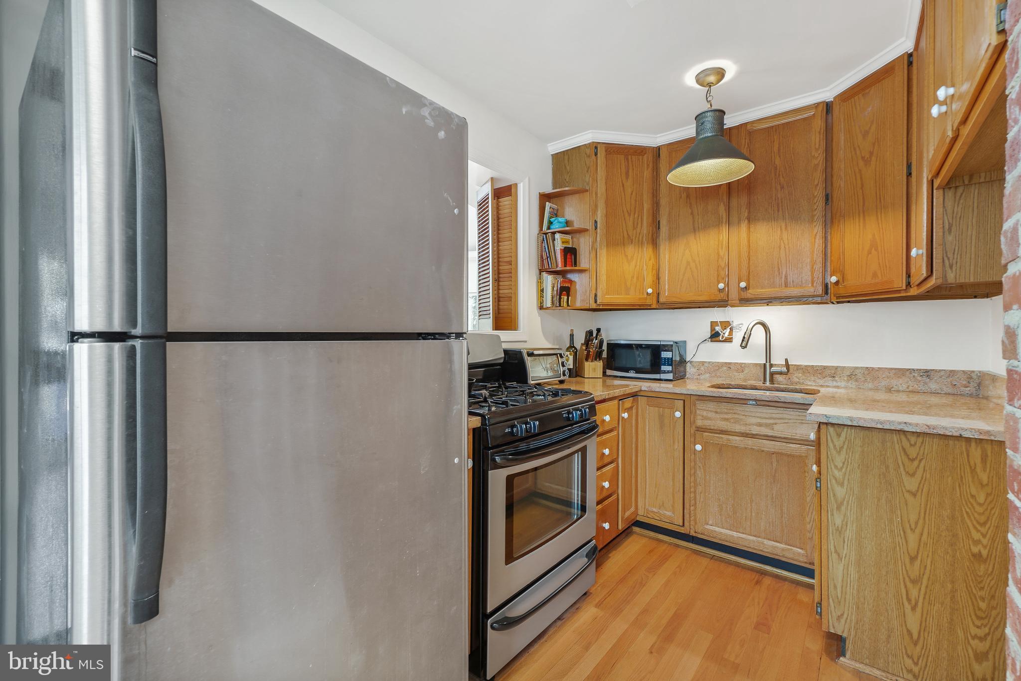 AYRLAWN - Residential